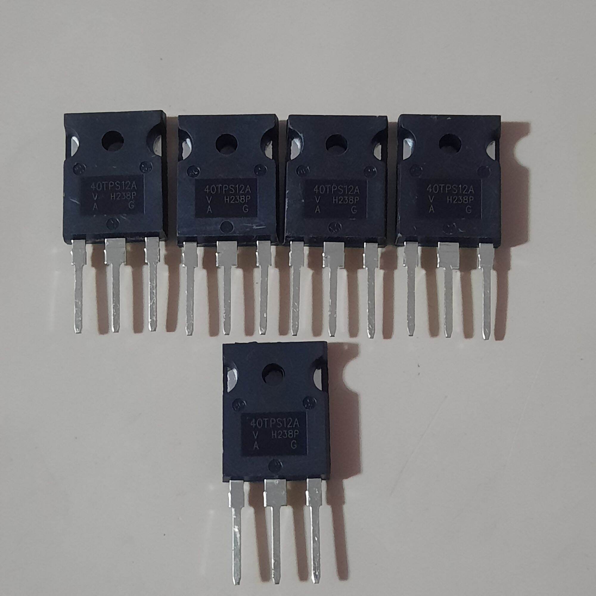SCR 40TPS12A(55A-1200v), hàng mới lưng đồng