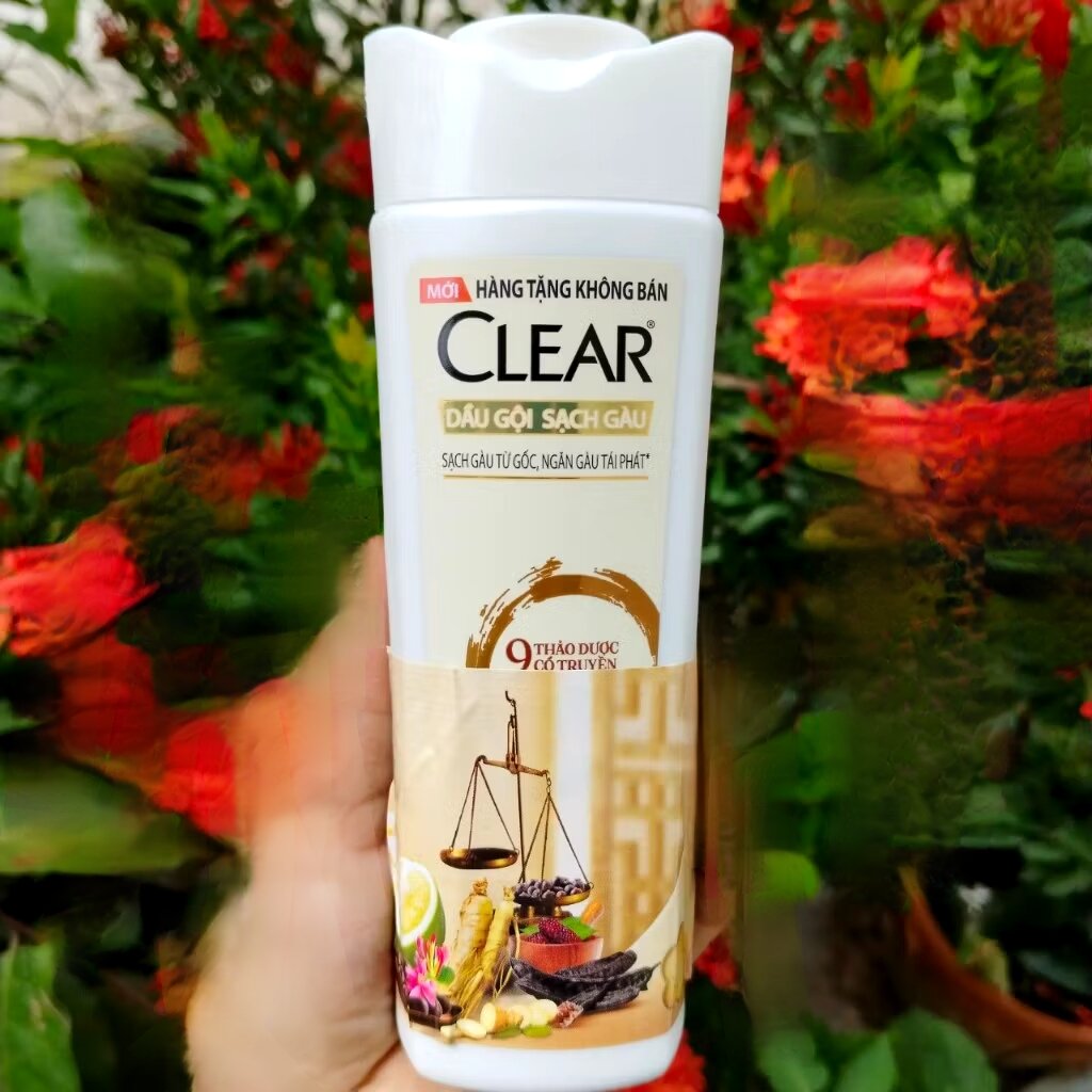 Combo 2 chai dầu gội Clear Thảo Dược 140 gr/chai