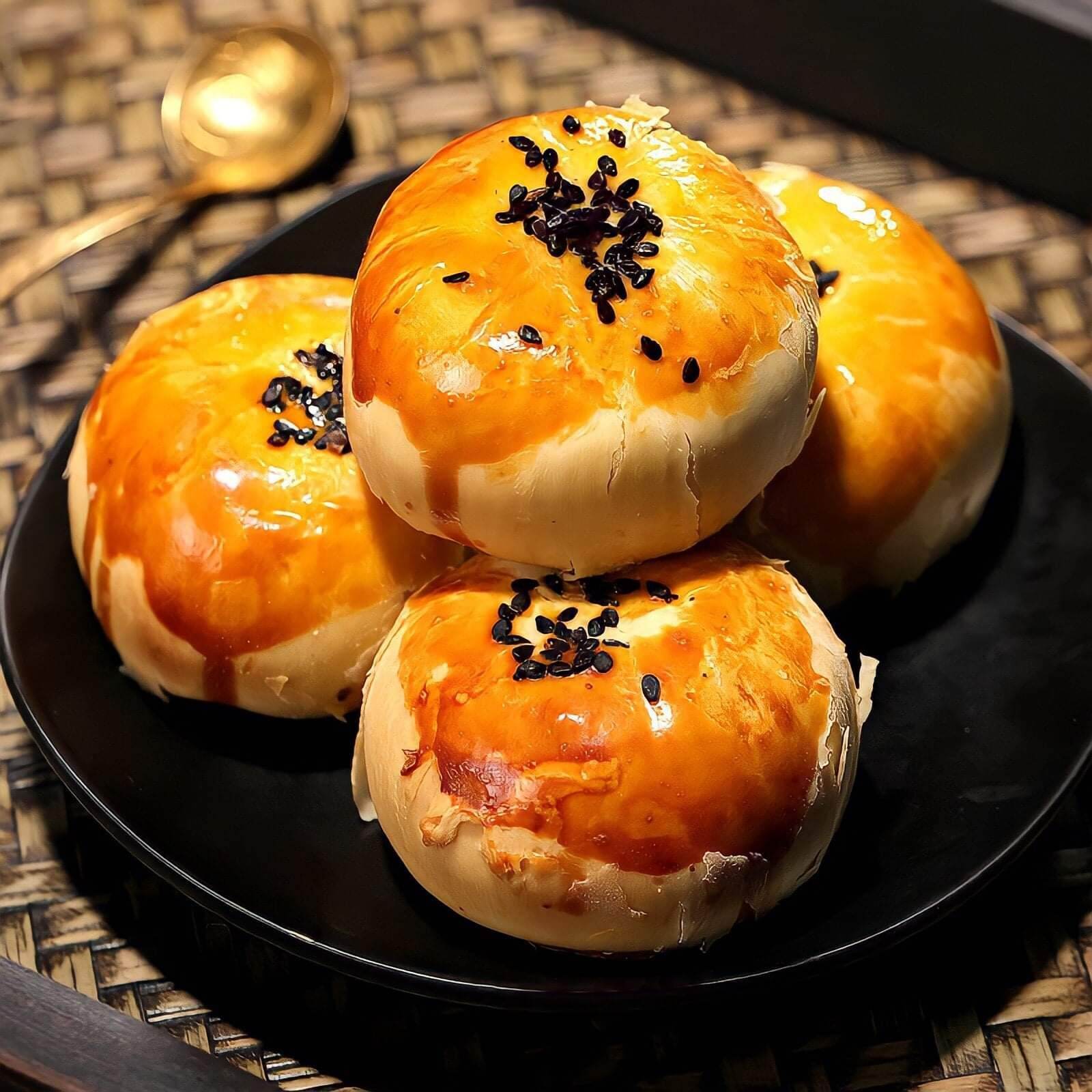 BÁNH TRỨNG TAN CHẢ NGÀN LỚP