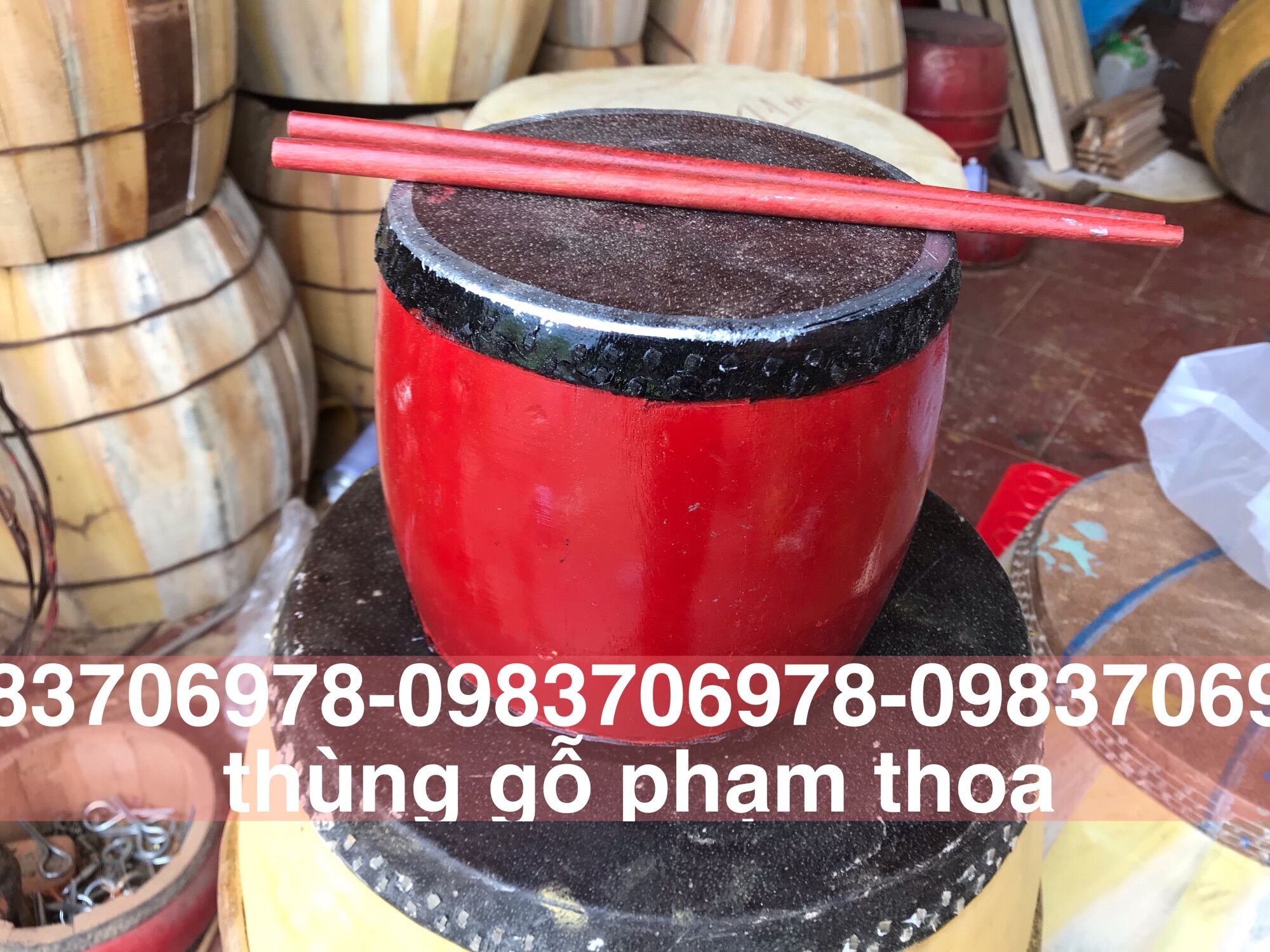 Trống gỗ trẻ e,trống lân, trống hát chèo(đi kèm đôi dùi)