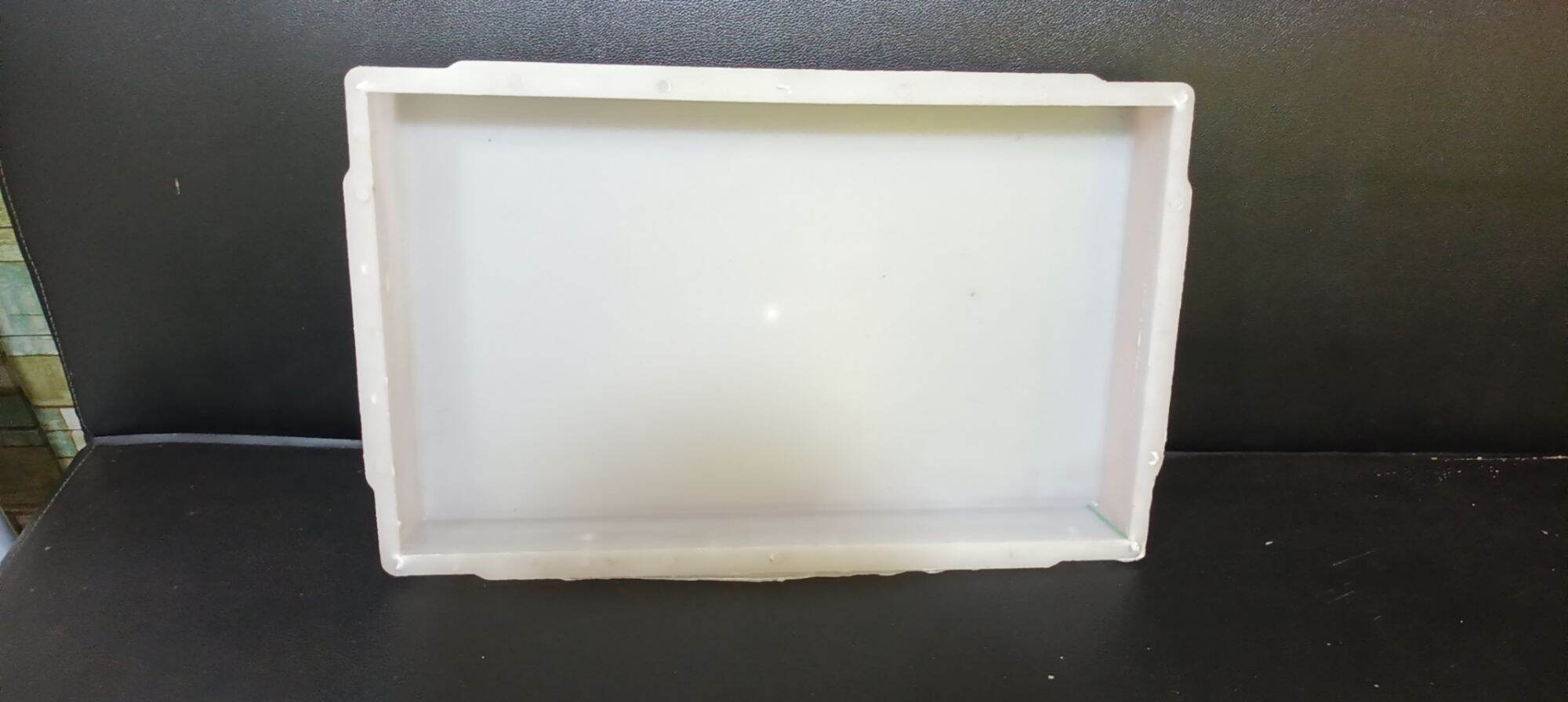 Khuôn Bê Tông Đón nước kt 30/50/6cm