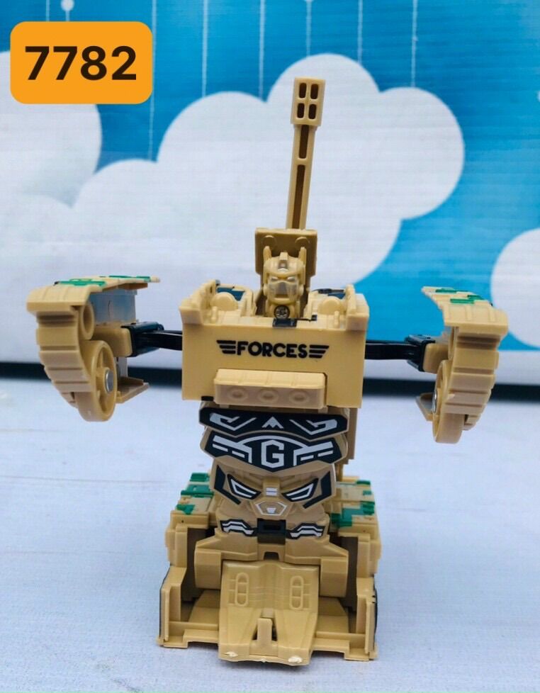 xe tăng biến hình robot chạy bin đèn nhạc 20cm