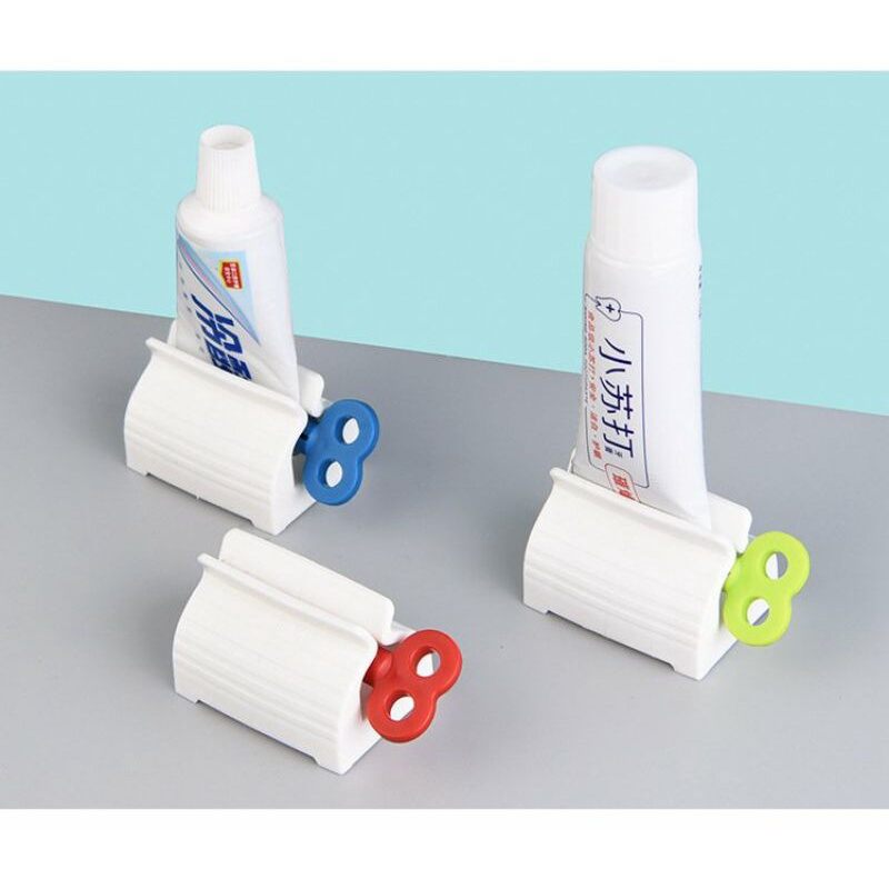 Dụng cụ lấy kem đánh răng tiện lợi