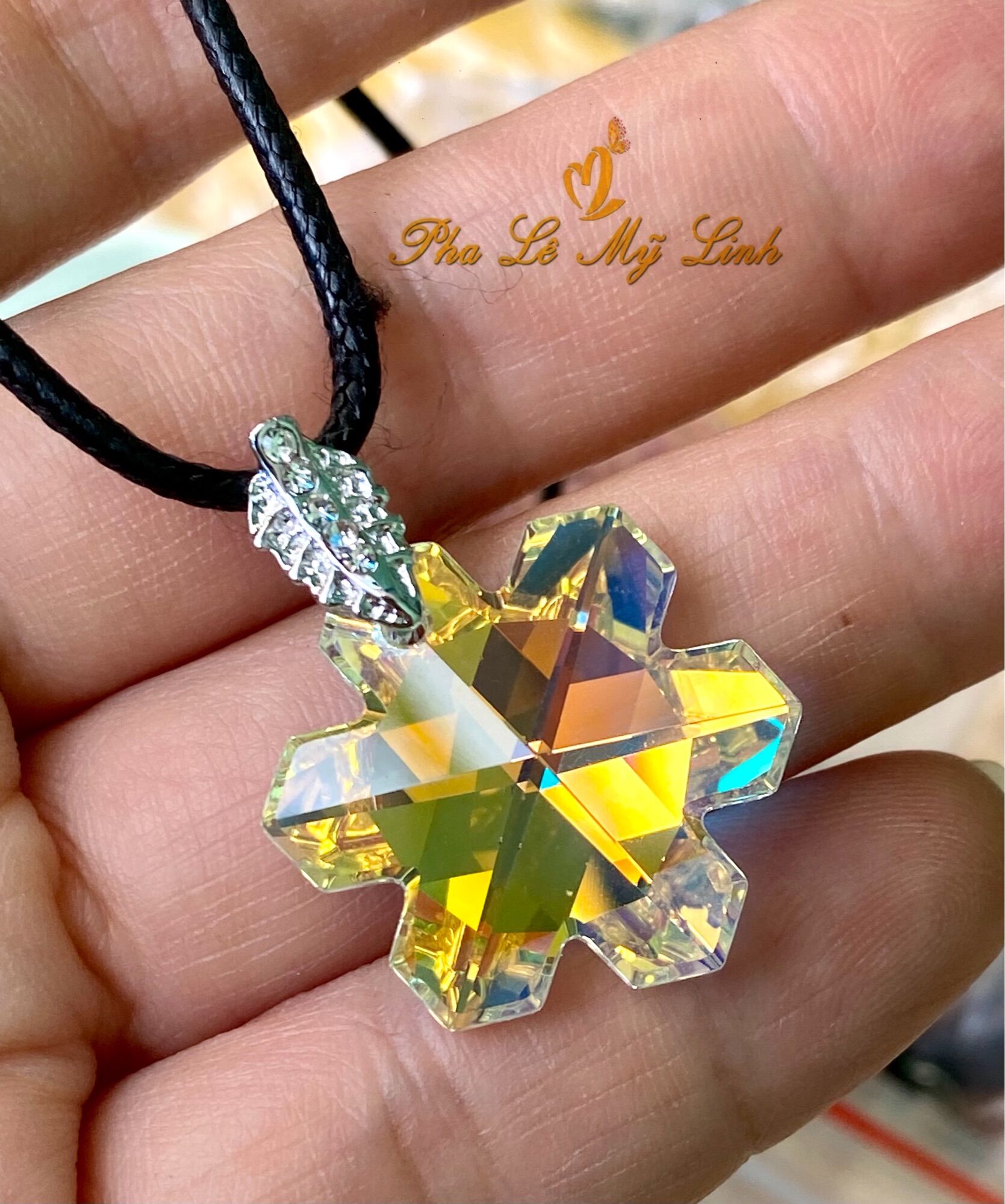 Mặt dây pha lê Swarovski hoa tuyết