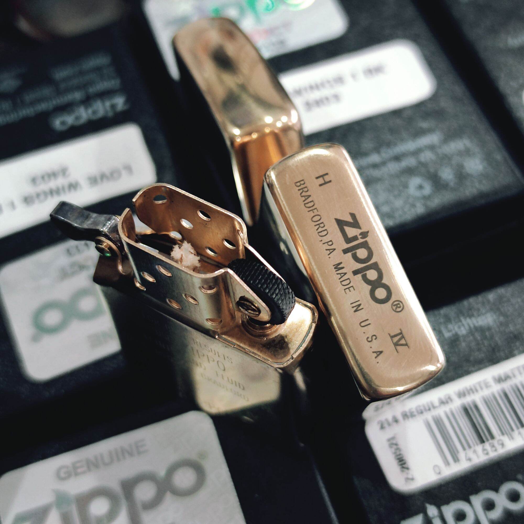 [HCM]Bật lửa Zippo tàu US NAVY - bản la mã 1988