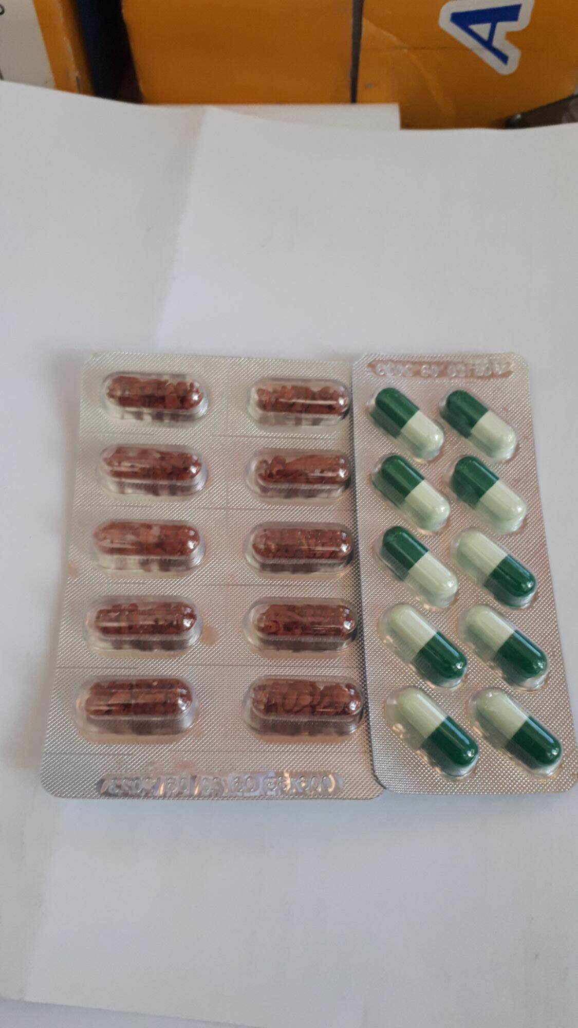 Gà ăn không tiêu, đi phân xanh, trắng/chướng diều/khô chân