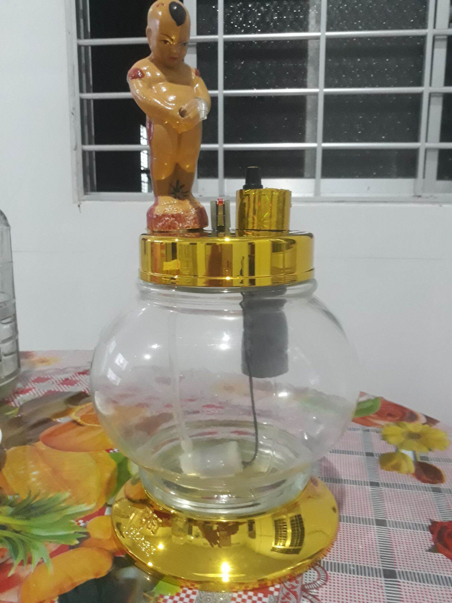 Bình rót ruou tự động Tiểu Đồng Tử thủy tinh trong suốt sang trọng