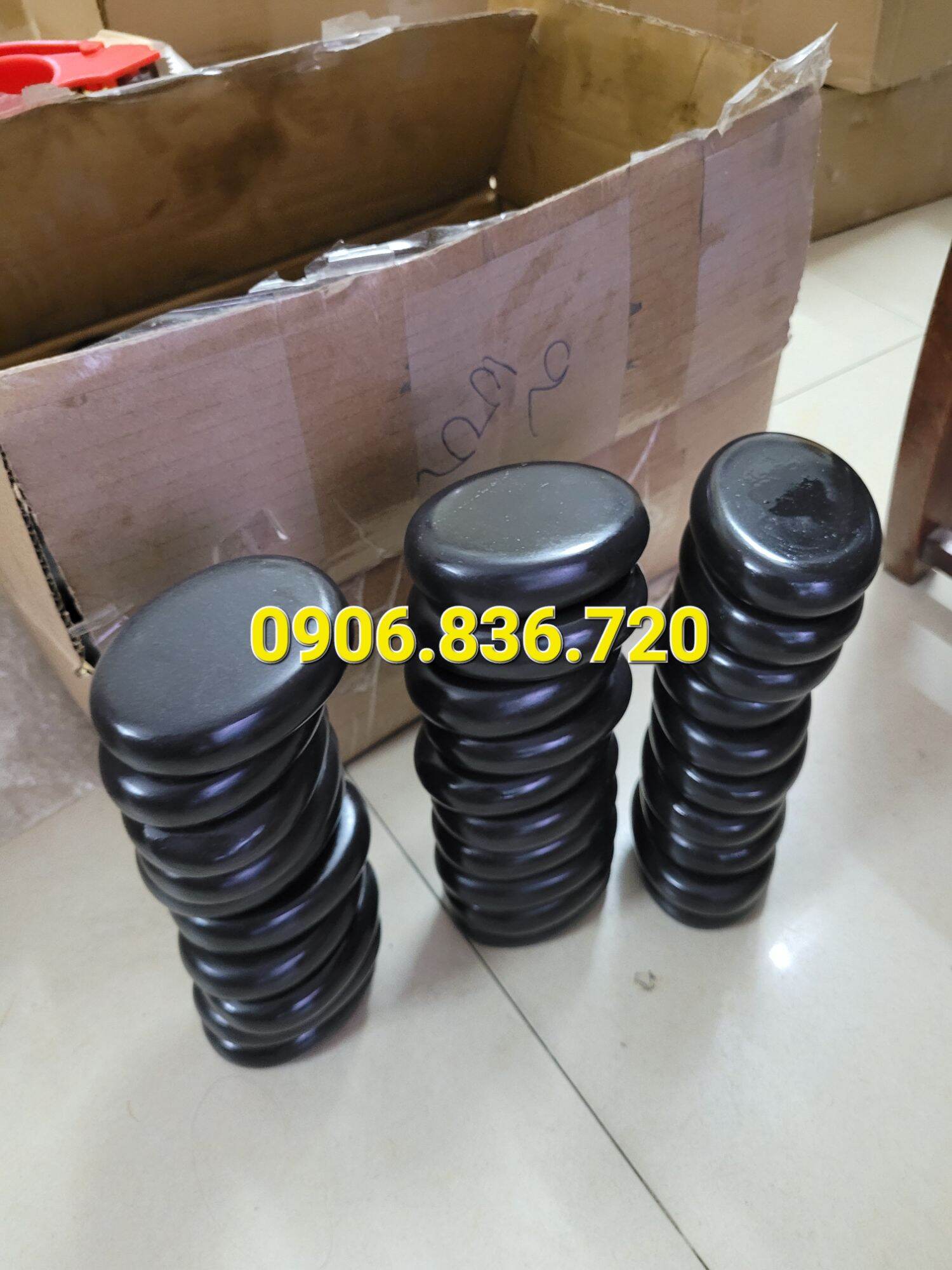Đá massage nóng oval trung 8x6x2cm