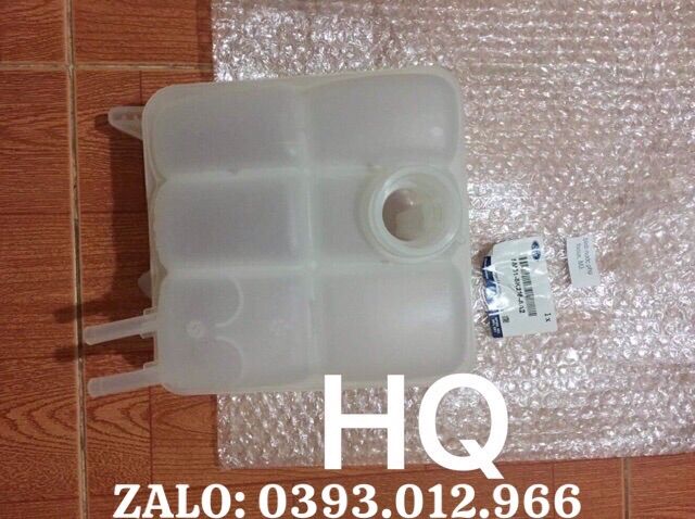 Bình nước phụ xe ford focus