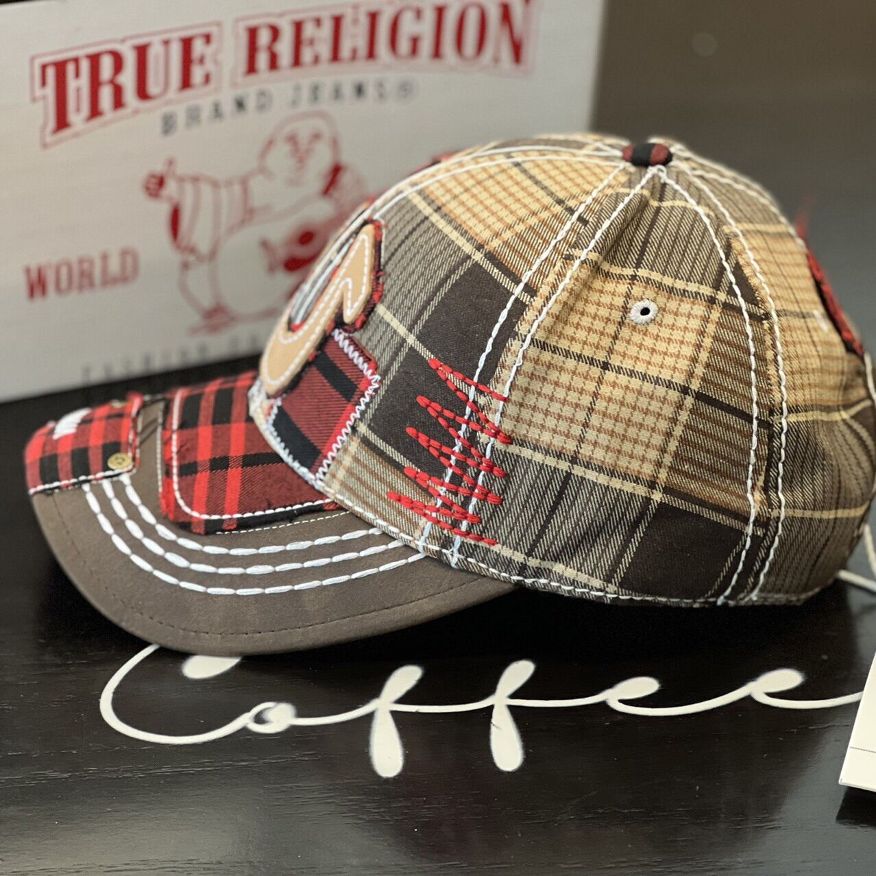 Nón kết/Mũ lưỡi trai Truereligion Địa U