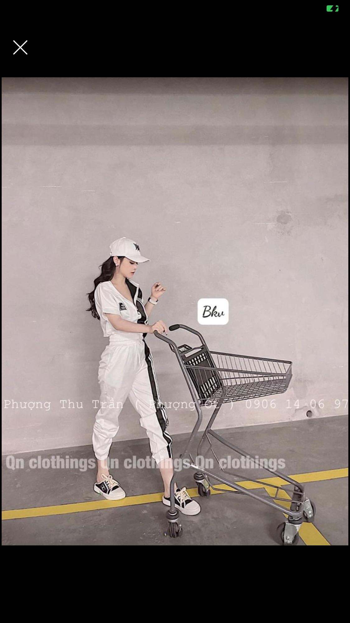 Set áo gió kẻ sọc 2 màu trắng đen