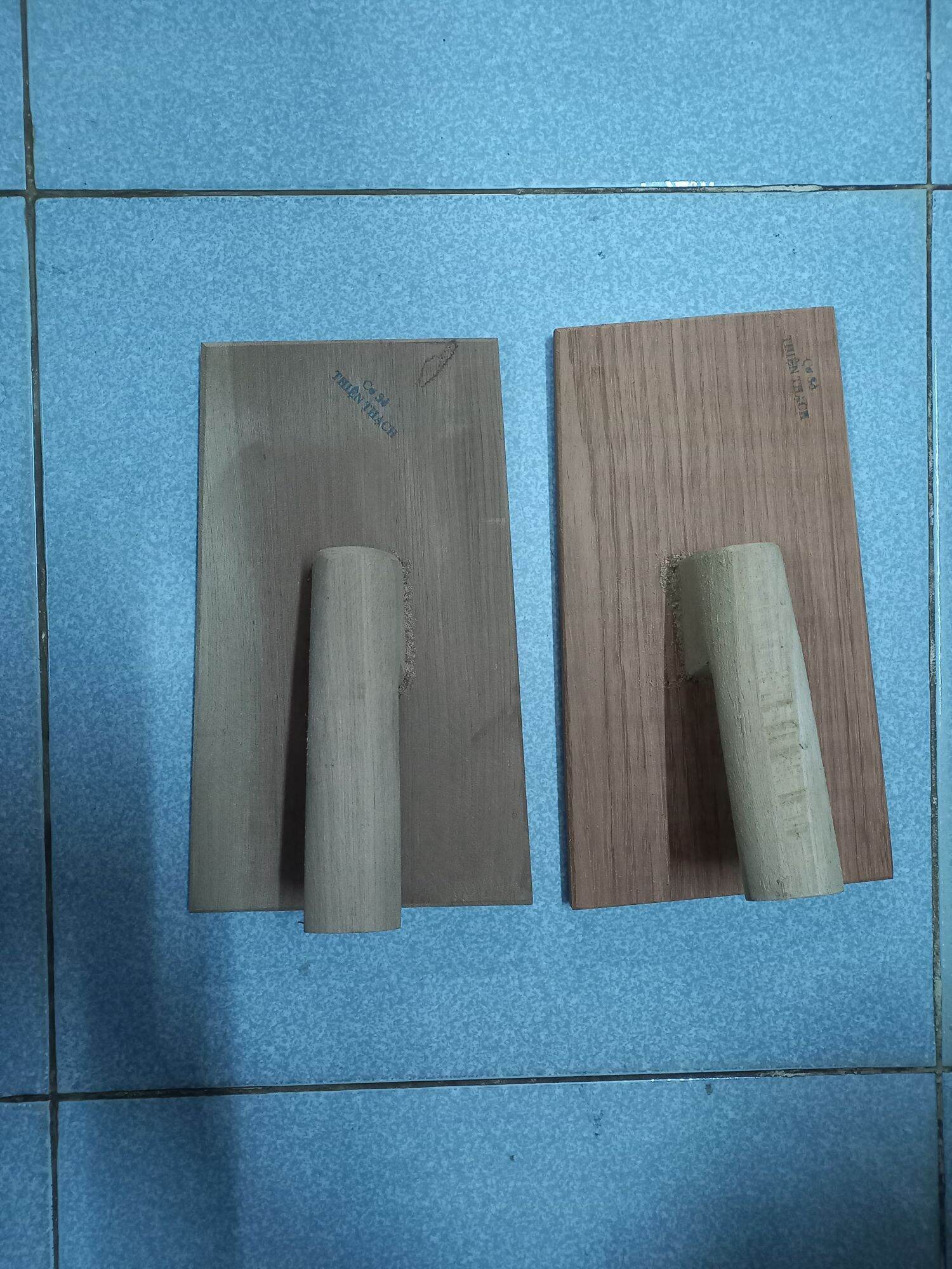 bàn xoa ( bàn chà gỗ )