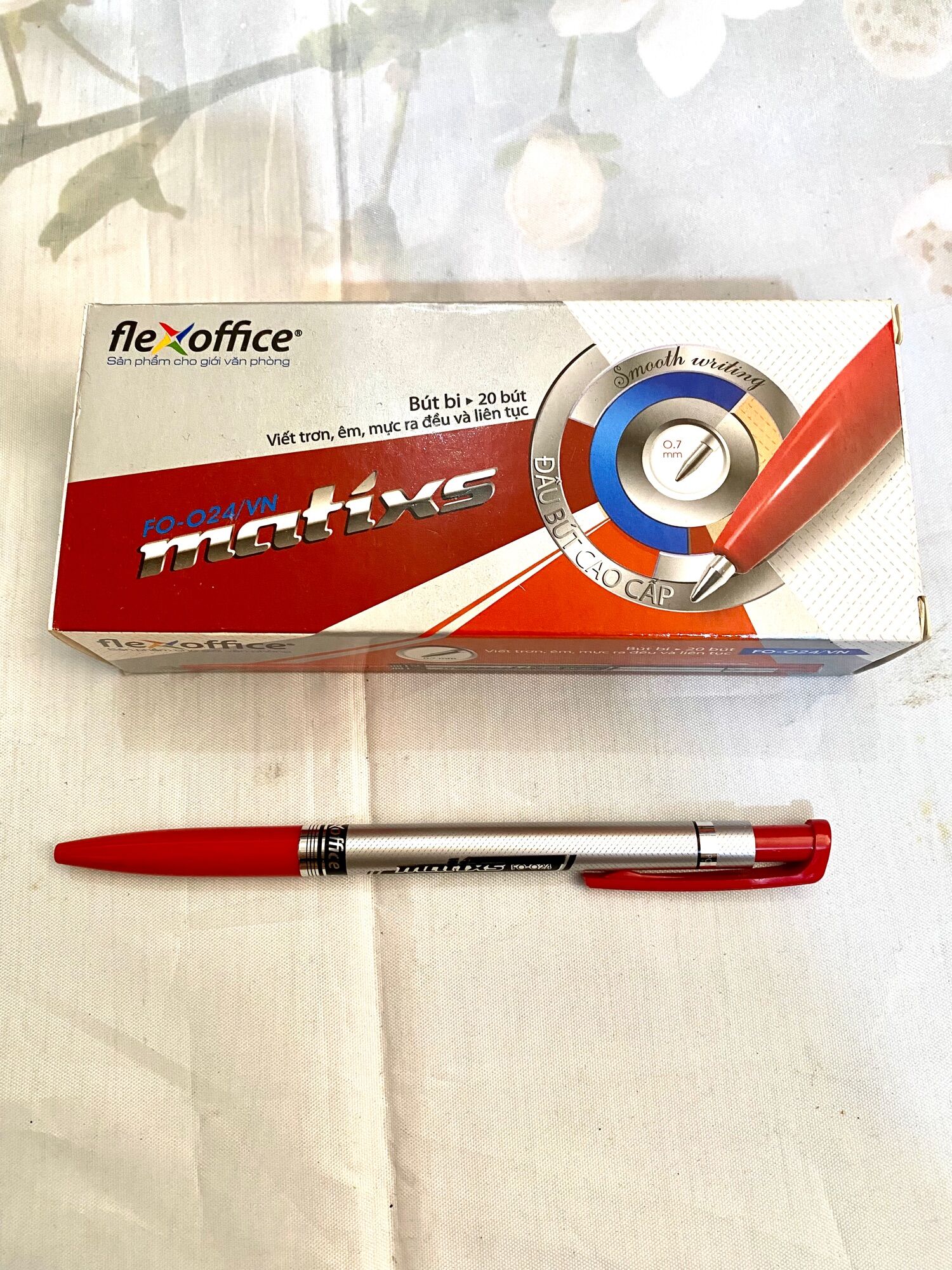 Bút bi 024 (Hộp 20 chiếc)