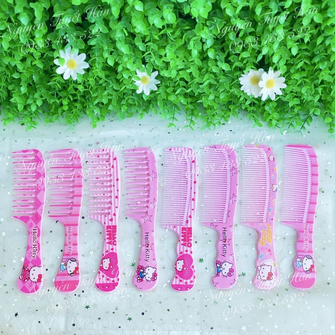 Lược nhựa dày Hello Kitty