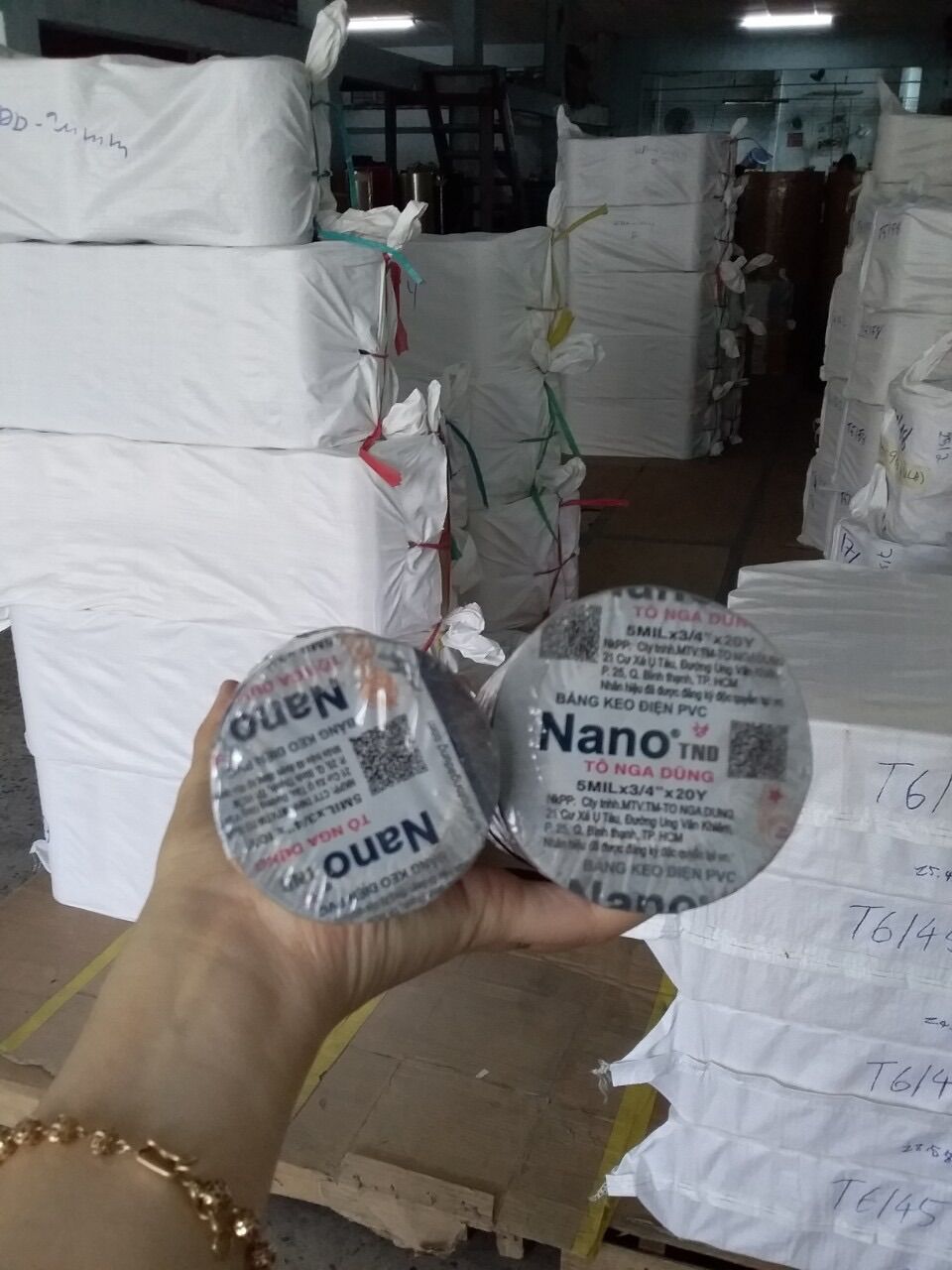 BĂNG KEO ĐIỆN ĐEN 1F8
