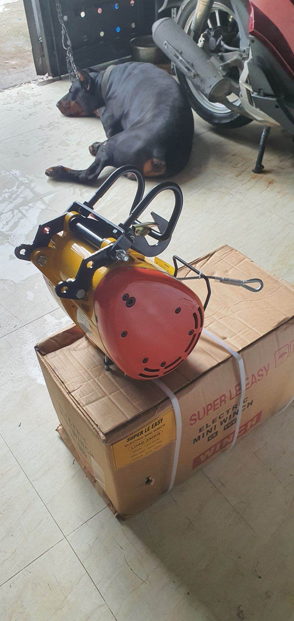 Tời Than 230kg ( 28m/p) 1200w