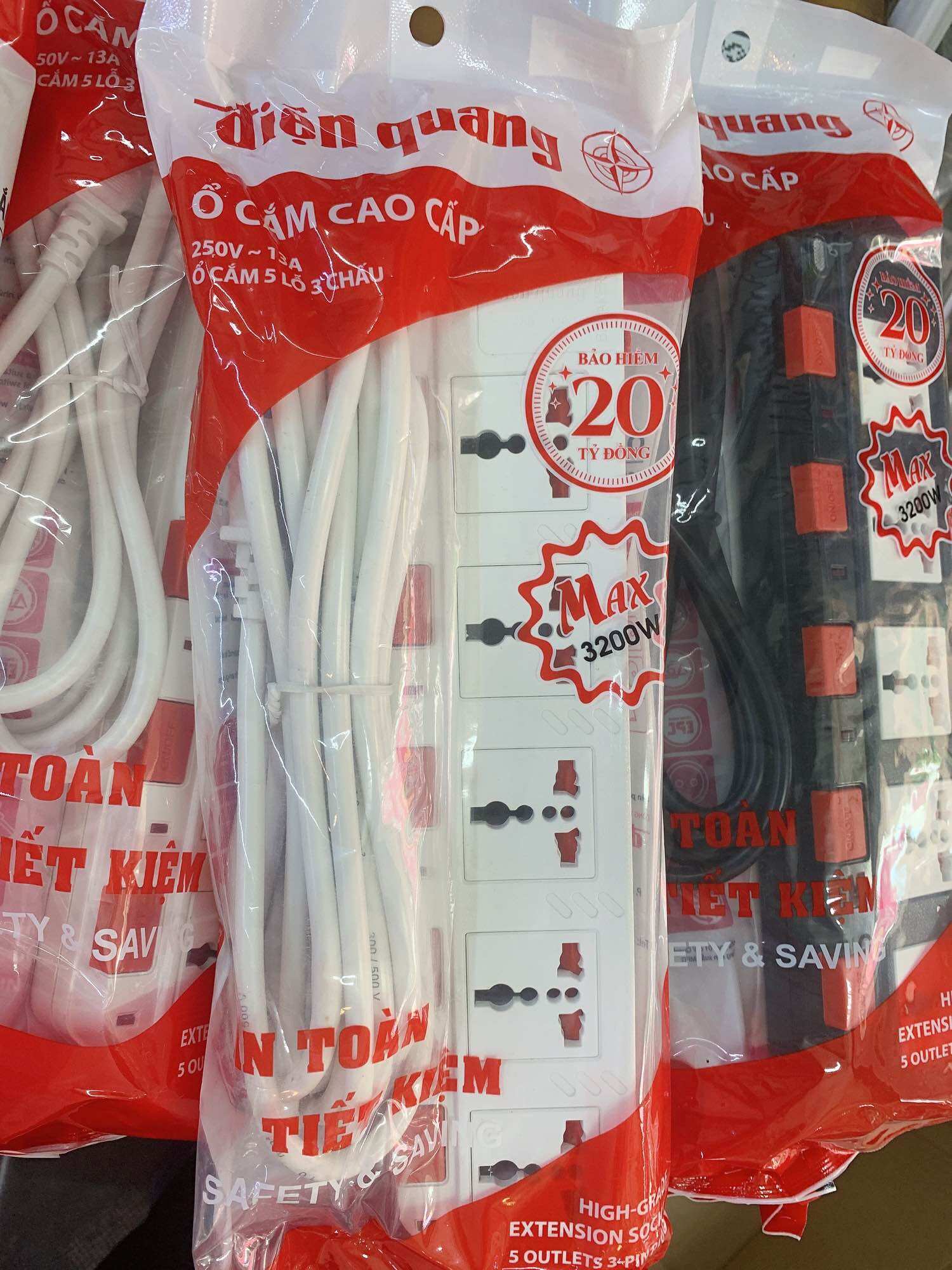 Ổ CẮM ĐA NĂNG ĐIỆN QUANG