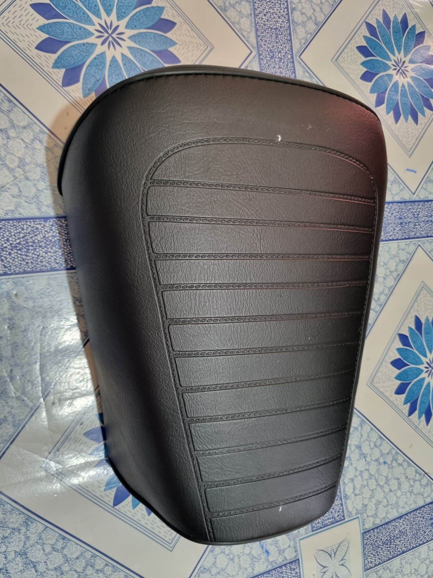 Yên xe CD đế sắt