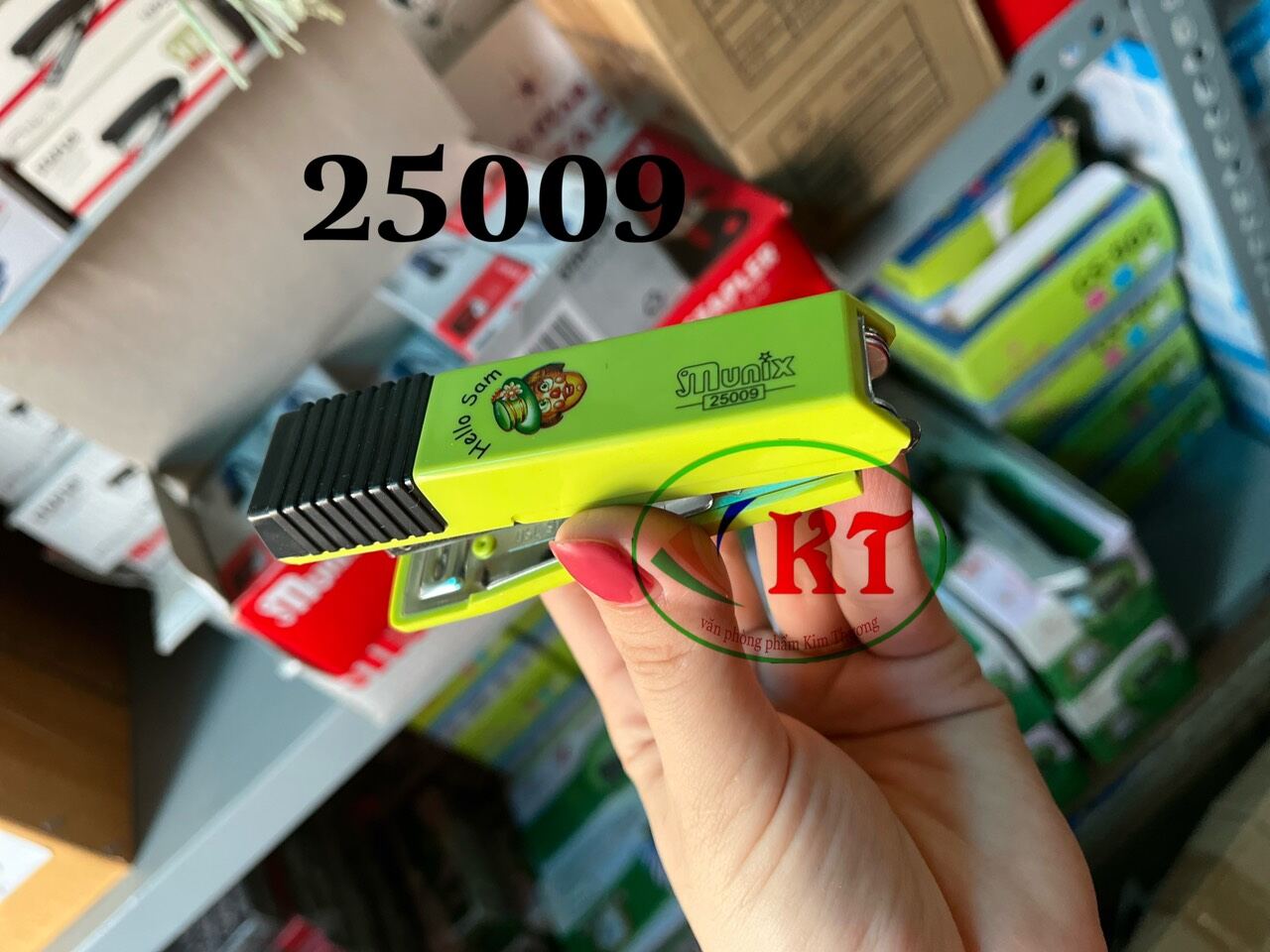 Bấm kim số 10 Munix mã 25009 chính hãng