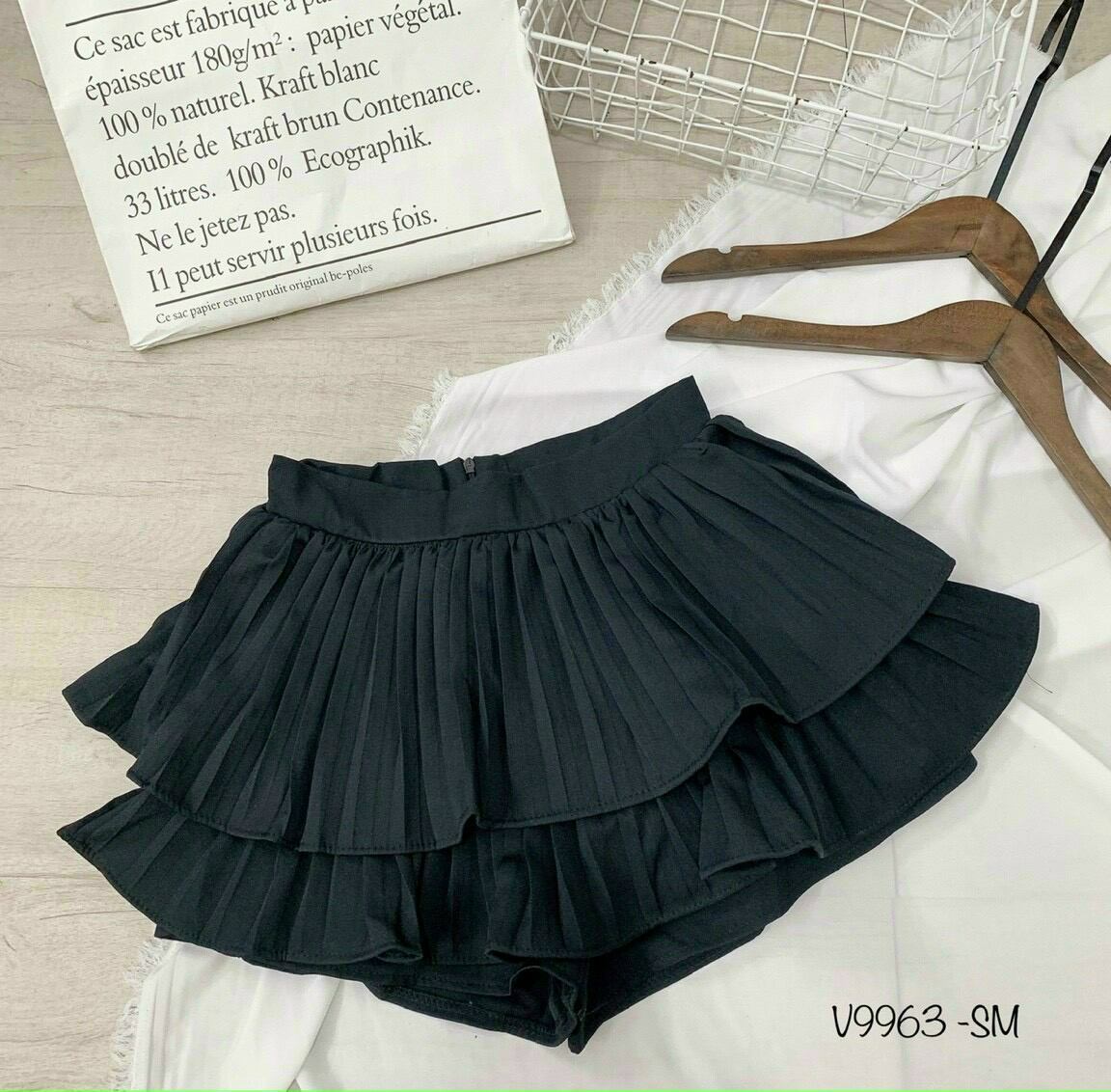 Chân váy xếp li hai tầng