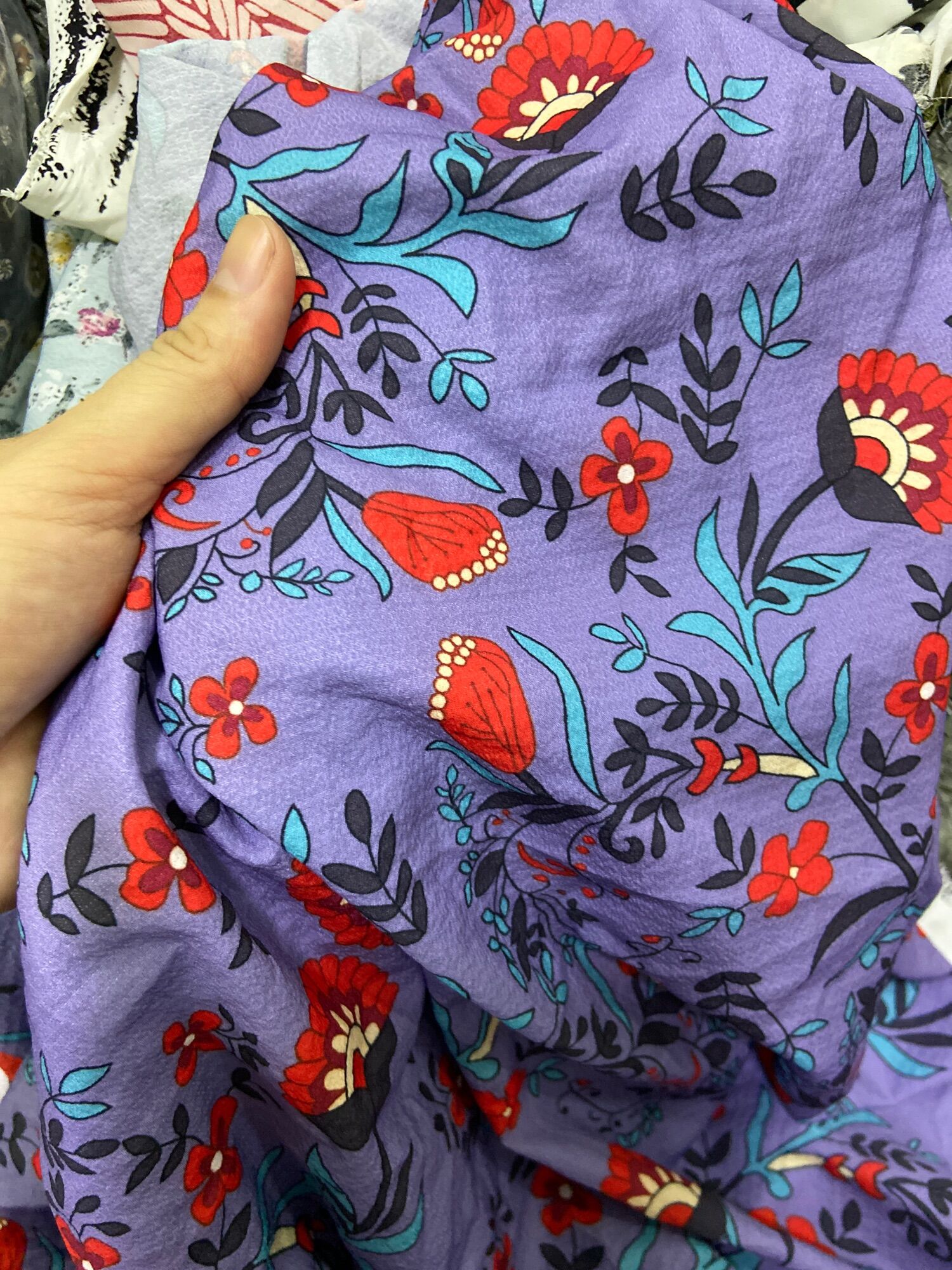 2m5 lụa hoa đẹp sang chảnh khổ 1m5