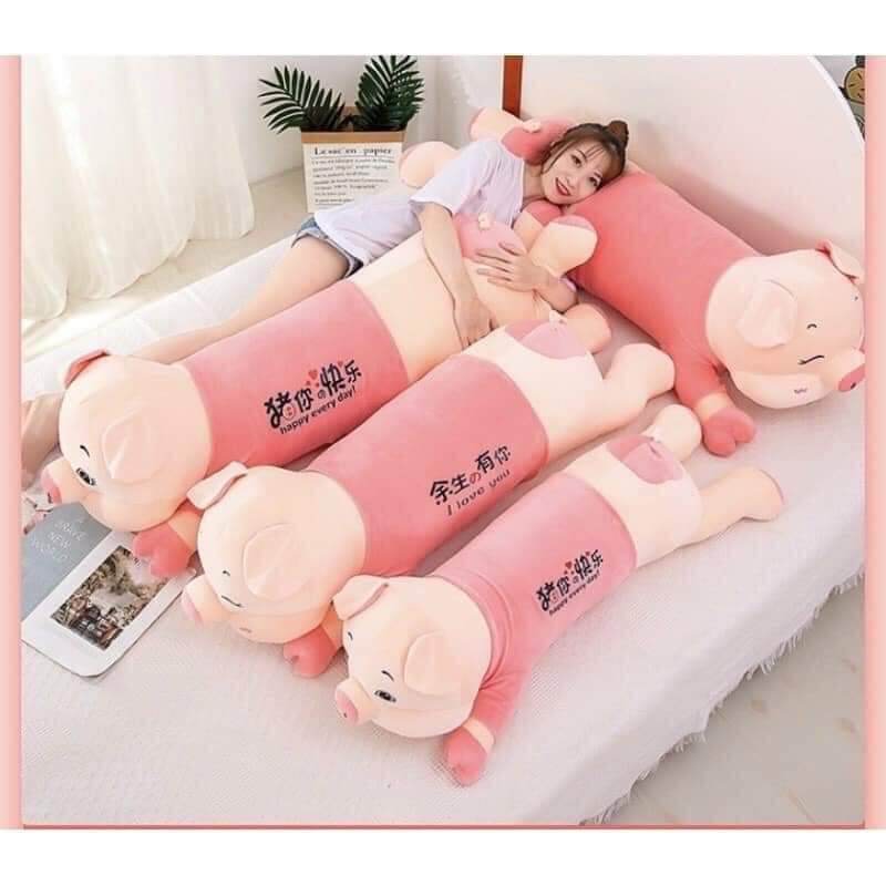 Gấu bông lợn hồng mặc áo