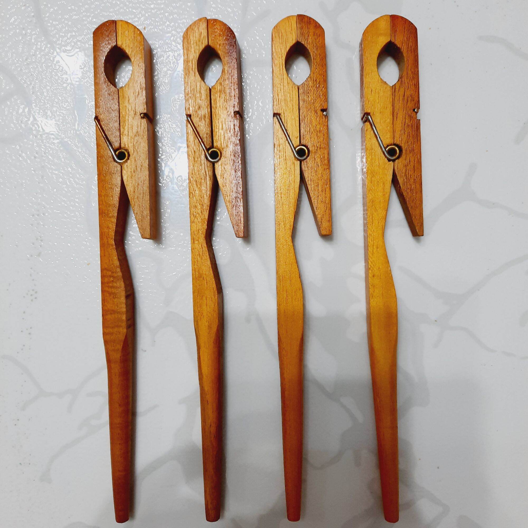Kẹp ống nghiệm bằng gỗ