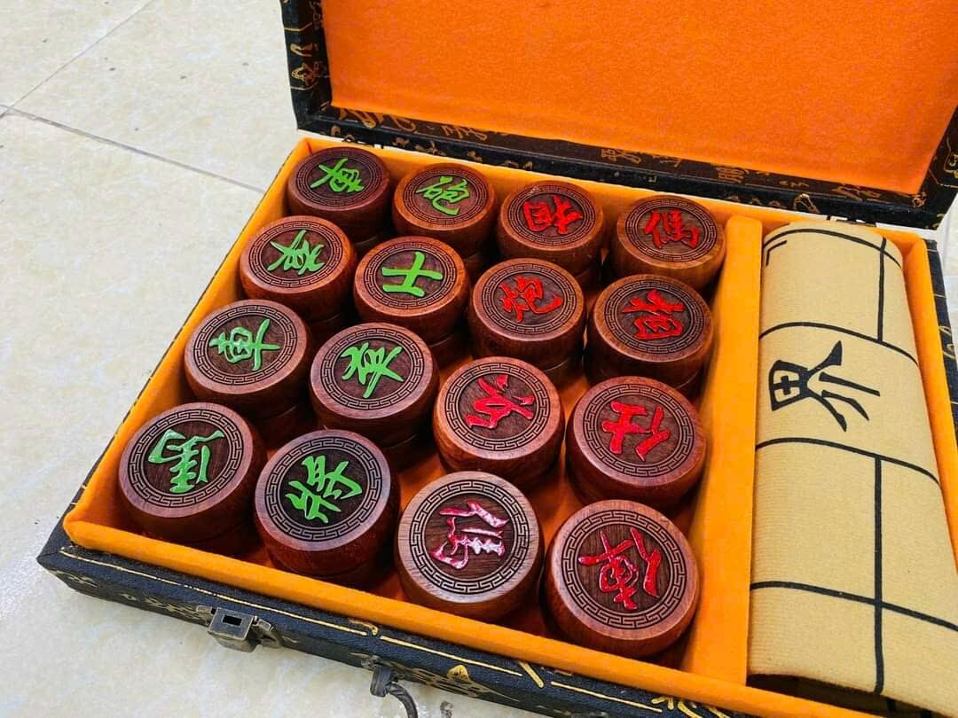 Cờ tướng gỗ hương quân 4cm