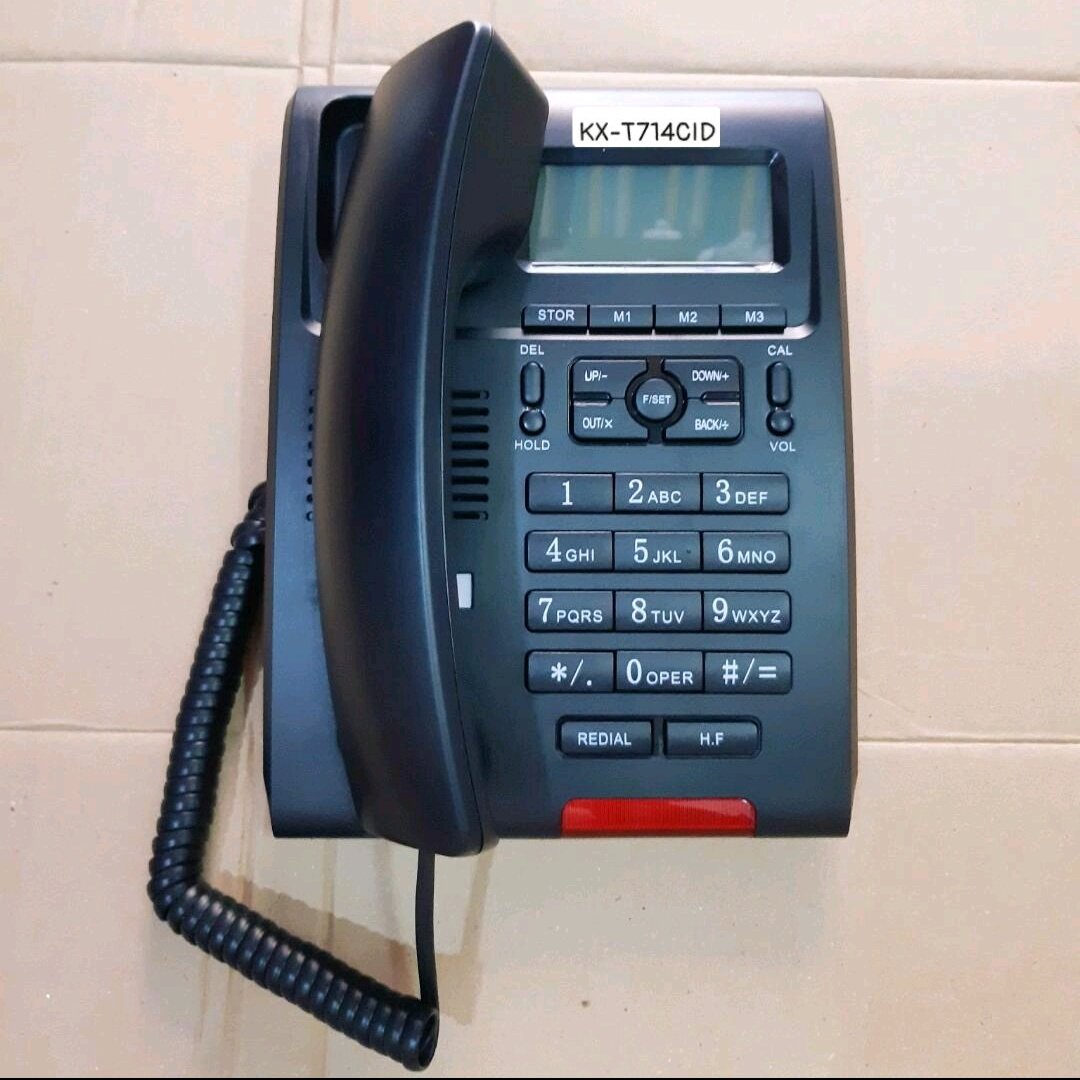 Điện Thoại Để Bàn KX-T714CID