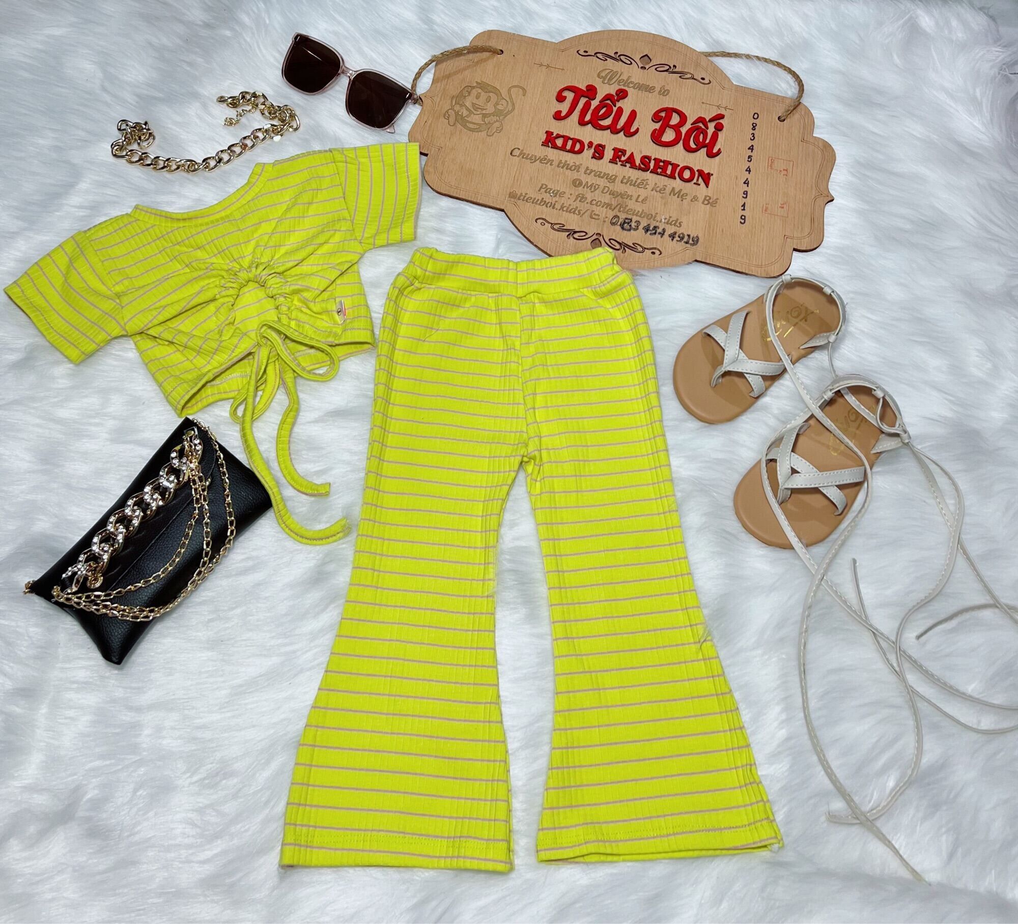 Set áo croptop quần ống rộng cho bé