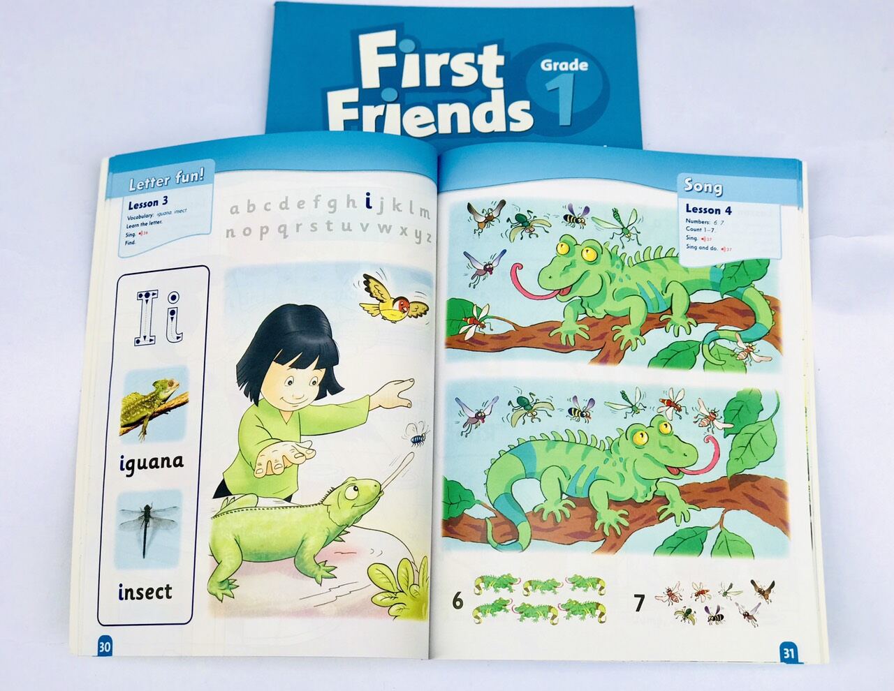 First friends 1st level 1,2 (gồm SB và WB) - tặng file mp3