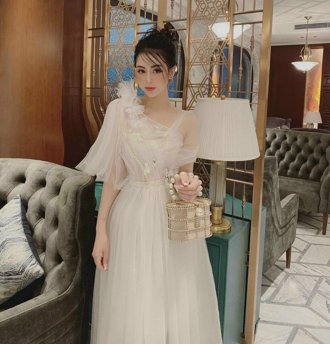 ĐẦM XÒE KIM TUYẾN ĐíNH HOA