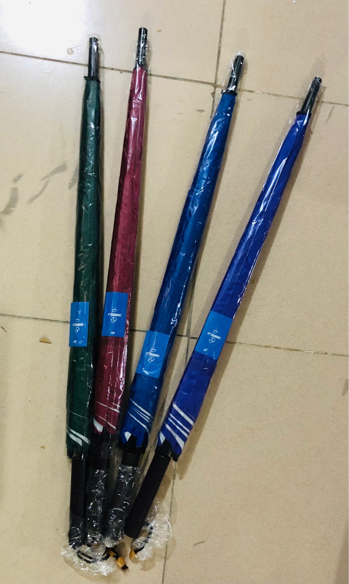 Ô dù che nắng che mưa cán gỗ thẳng chắc chắn