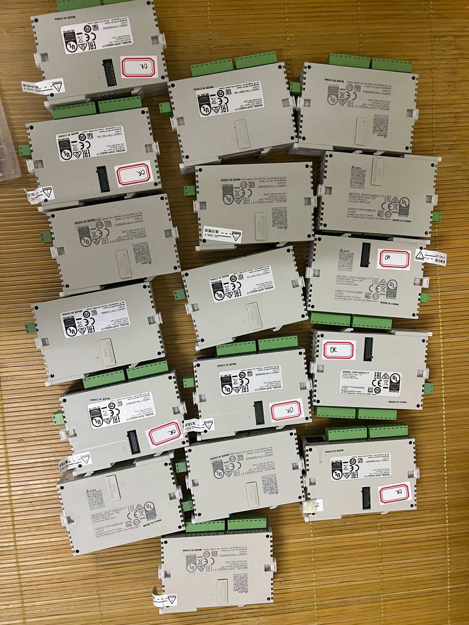 điện công nghiệp PLC DELTA DVP14SS211T