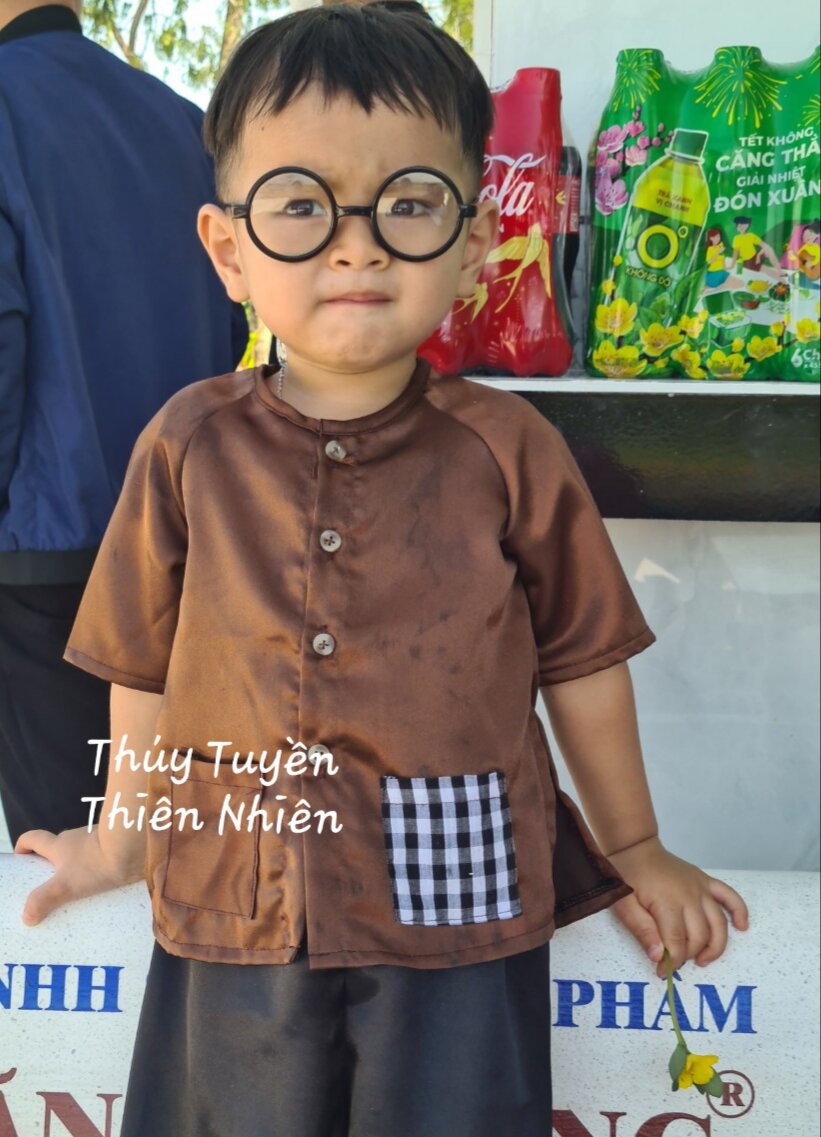 Bà ba bé trai bé gái bà ba áo nâu túi caro quần đen, vải lụa mềm mịn