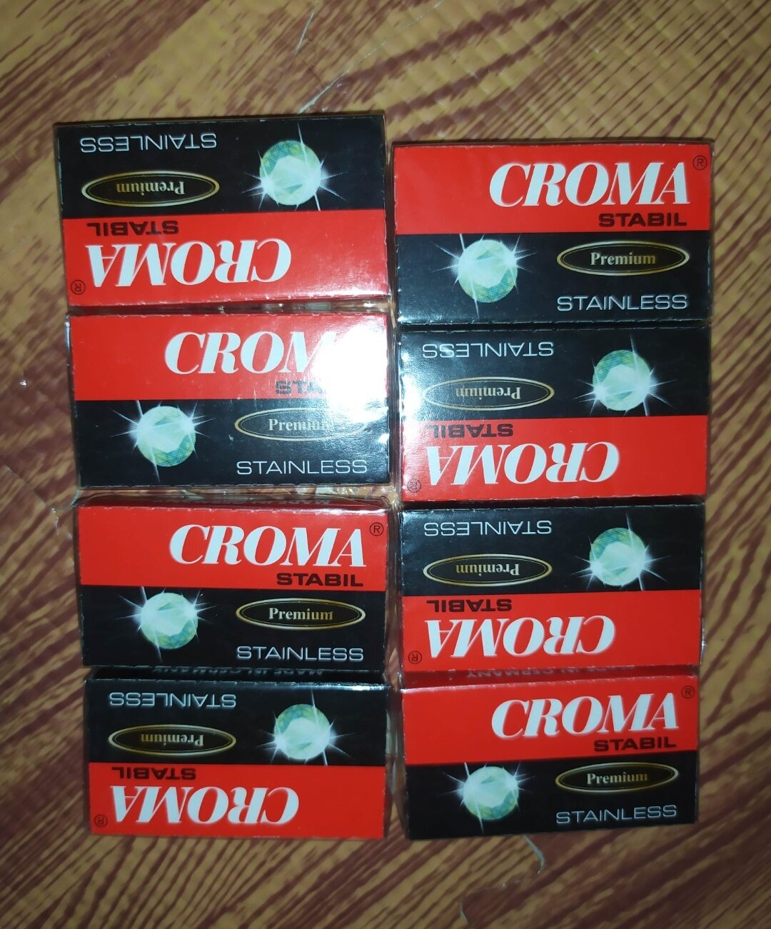 combo 8 hộp dao lam CROMA chính hãng.