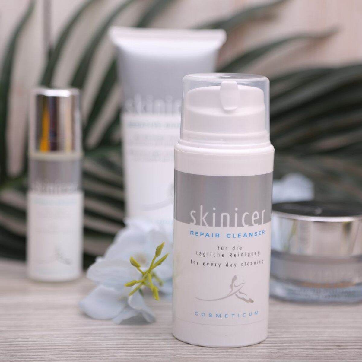 Sữa rửa mặt (Skinicer Repair Cleanser)