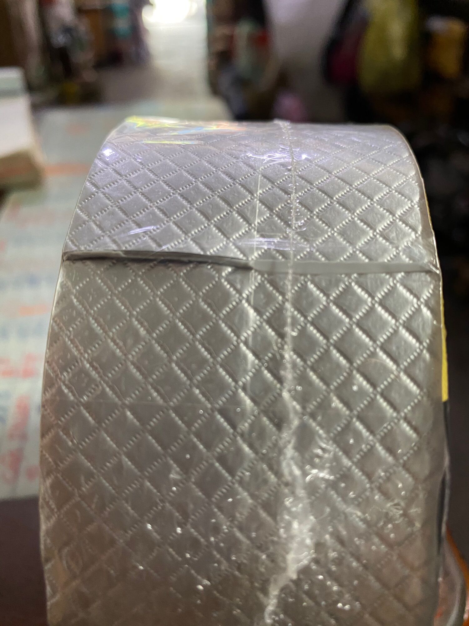 Cuồn keo dán chống dột