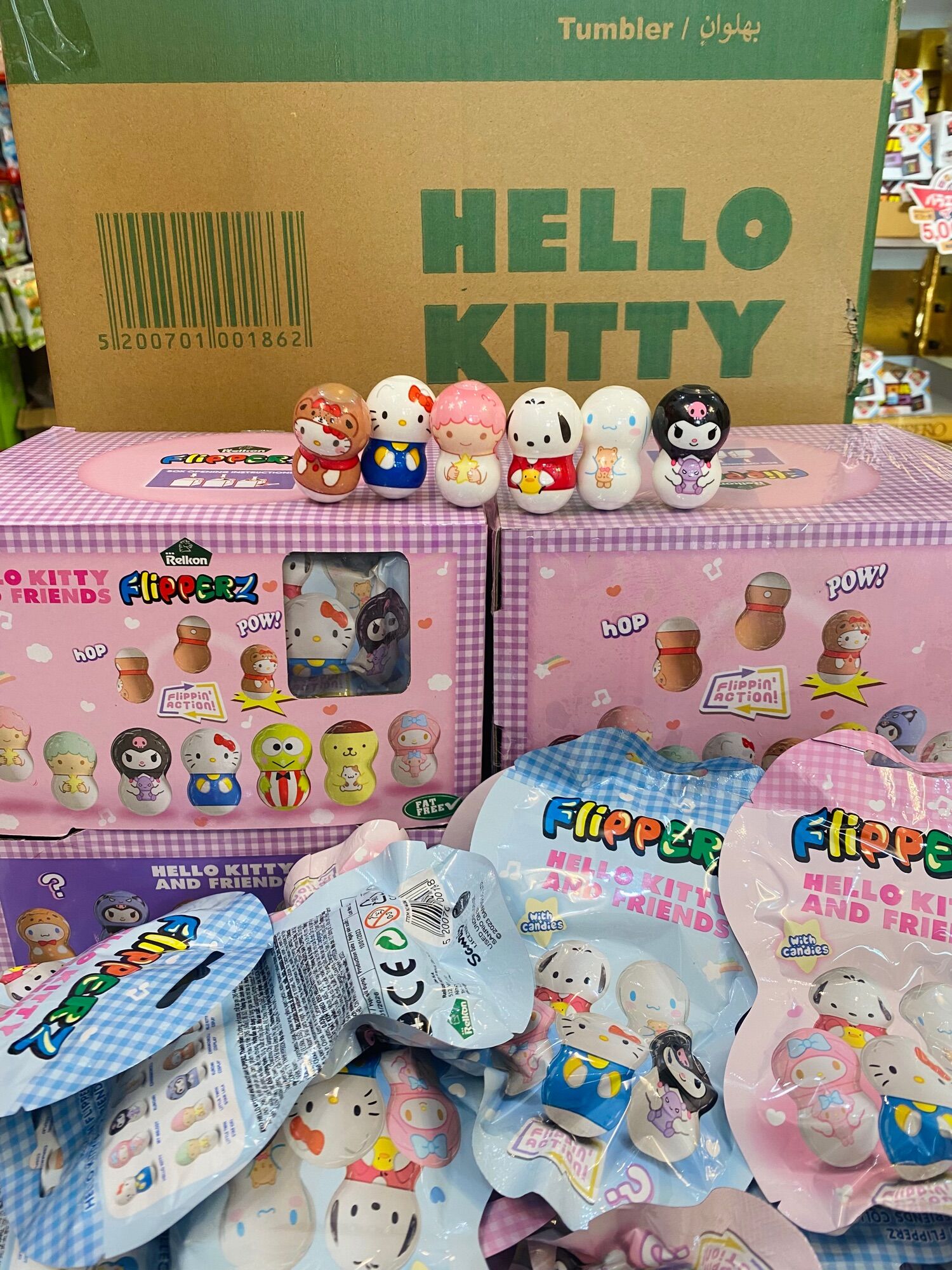 Kẹo Đồ Chơi Lật Đật Hello Kitty & Friends Flipperz