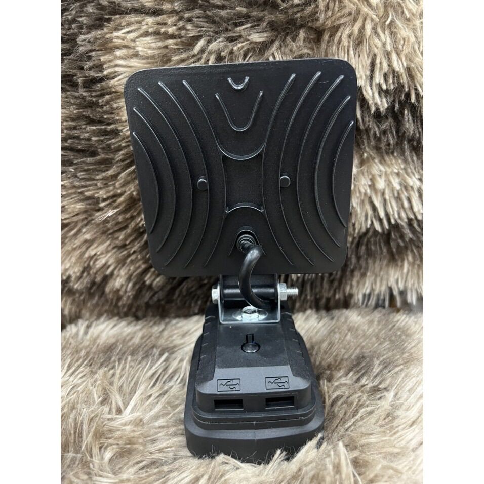 Đèn pha chiếu xa chạy pin makita 18v