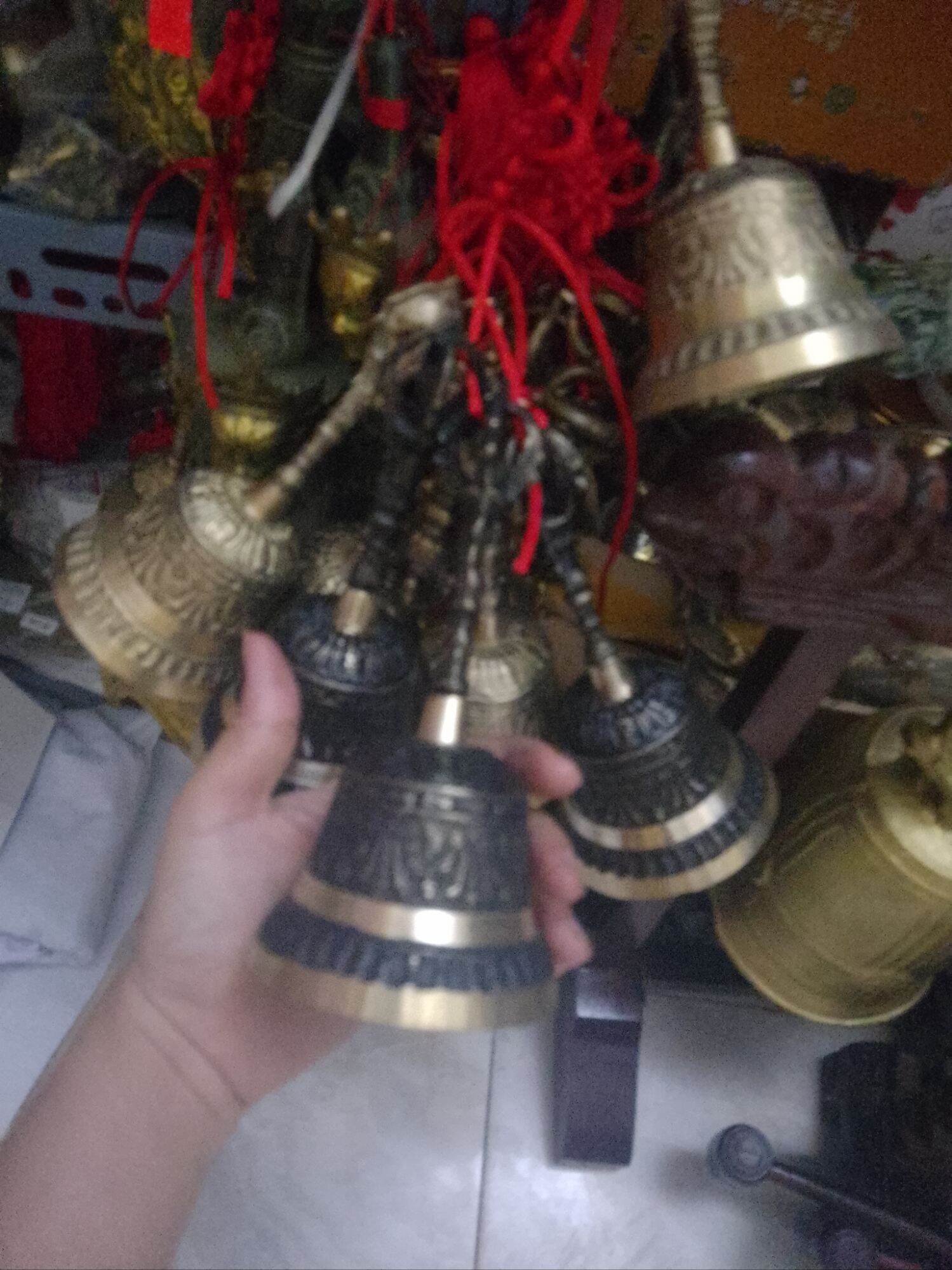 Chuông lắc bằng đồng tây tạng linh đồng lục lạc lắc tay màu đen và màu vàng y hình