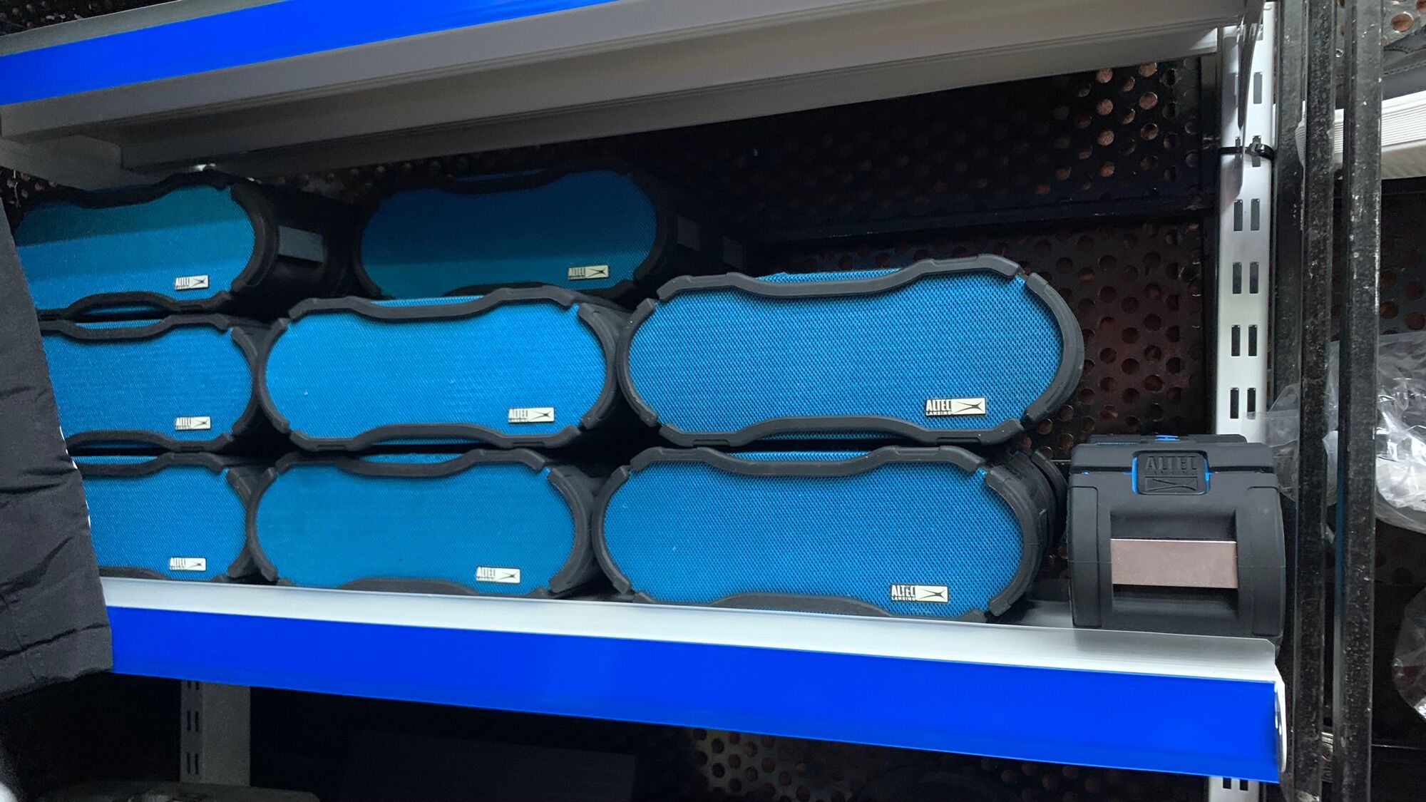 Loa altec lansing demo