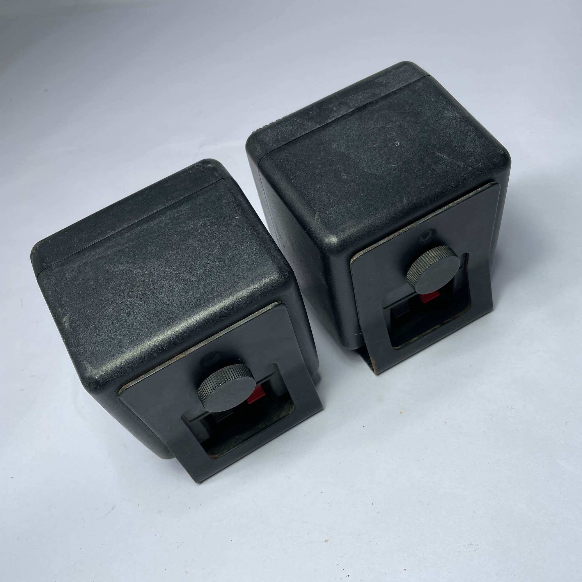 Cặp loa lời,loa tay,loa vệ tinh Microlab cũ
