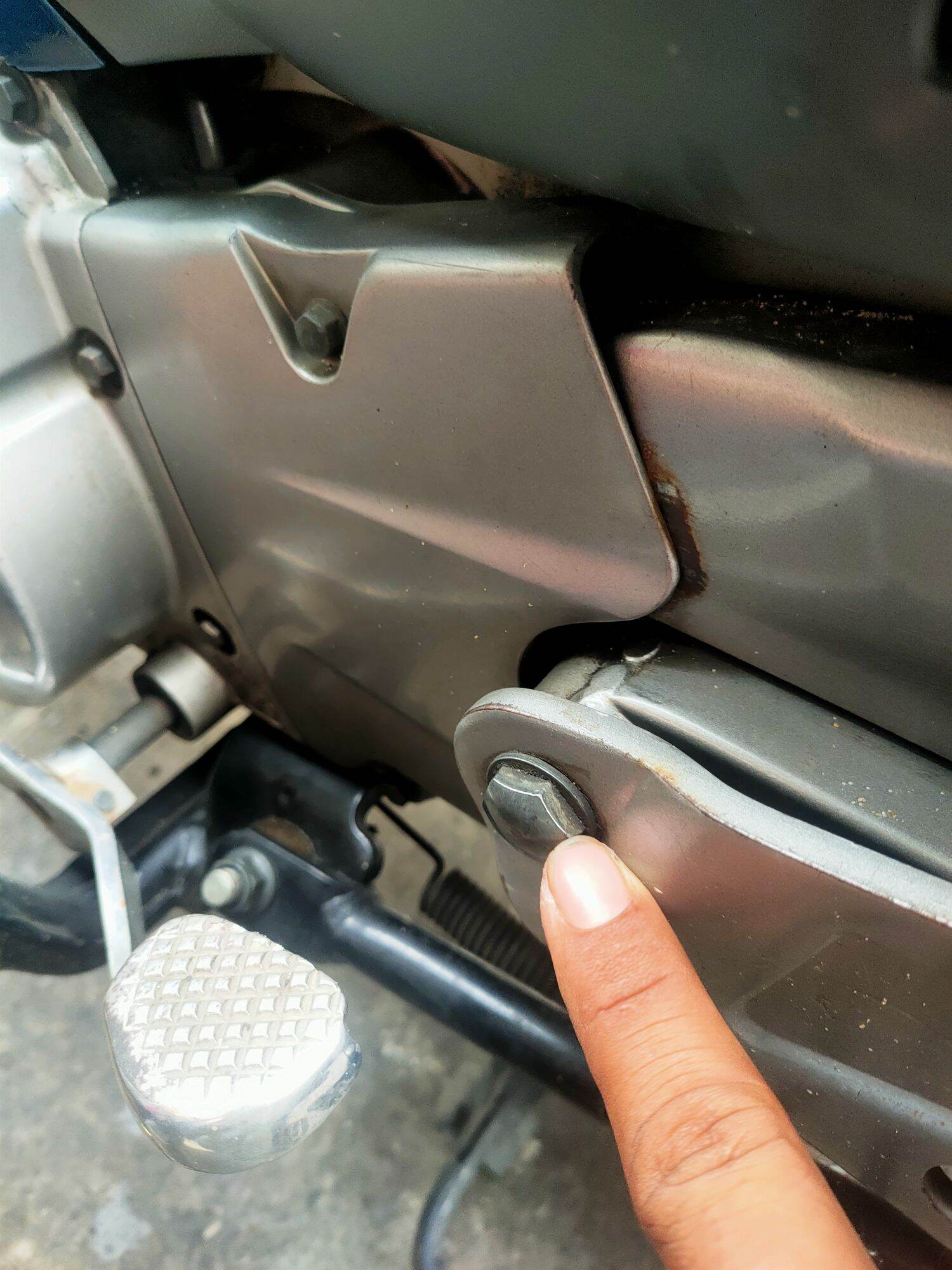 Trục gấp cho suzuki viva 110 chưa có ốc
