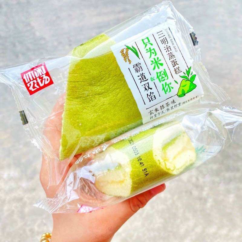 Bánh Bông lan cuộn tam giác vị Matcha