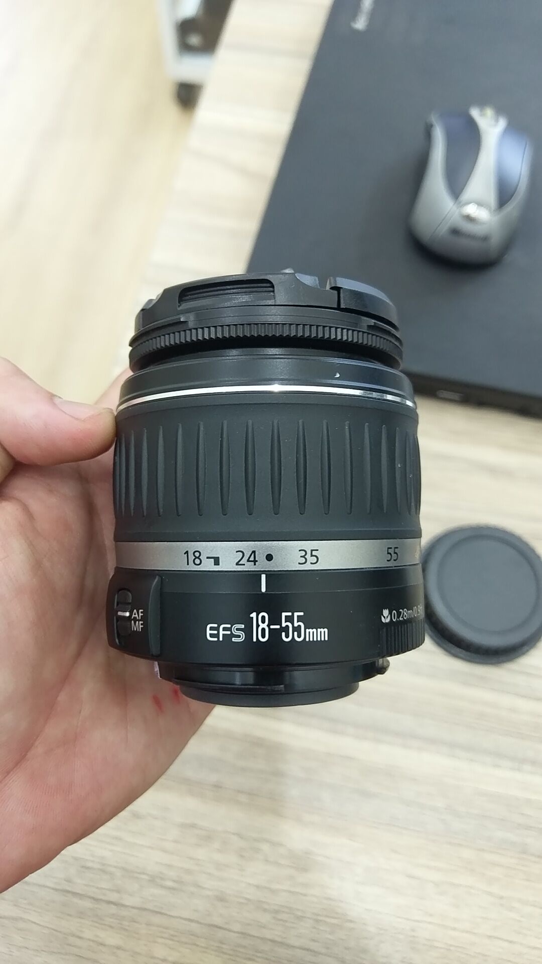 Canon 450D 99% tặng 1 lens ngẫu nhiên ( 18 55 , 35 80 , 35 70 , 28 80...