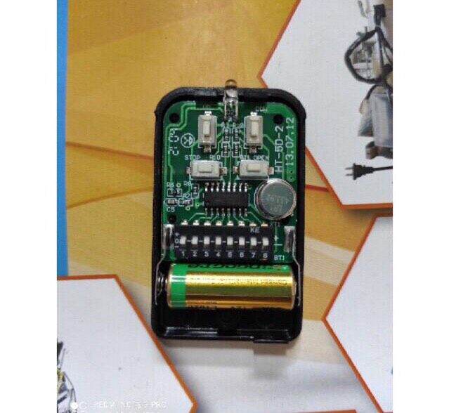 Remote cửa cuốn mã gạt tần số 433Mhz chống nước ( 8 mã gạt )