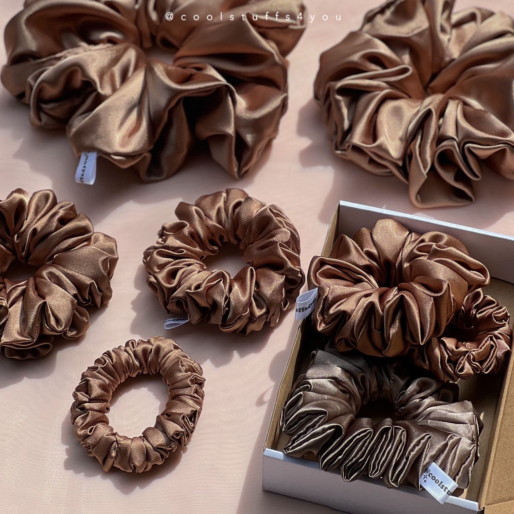 Set Sản Phẩm Scrunchies Lụa Full Size 5 Sản Phẩm