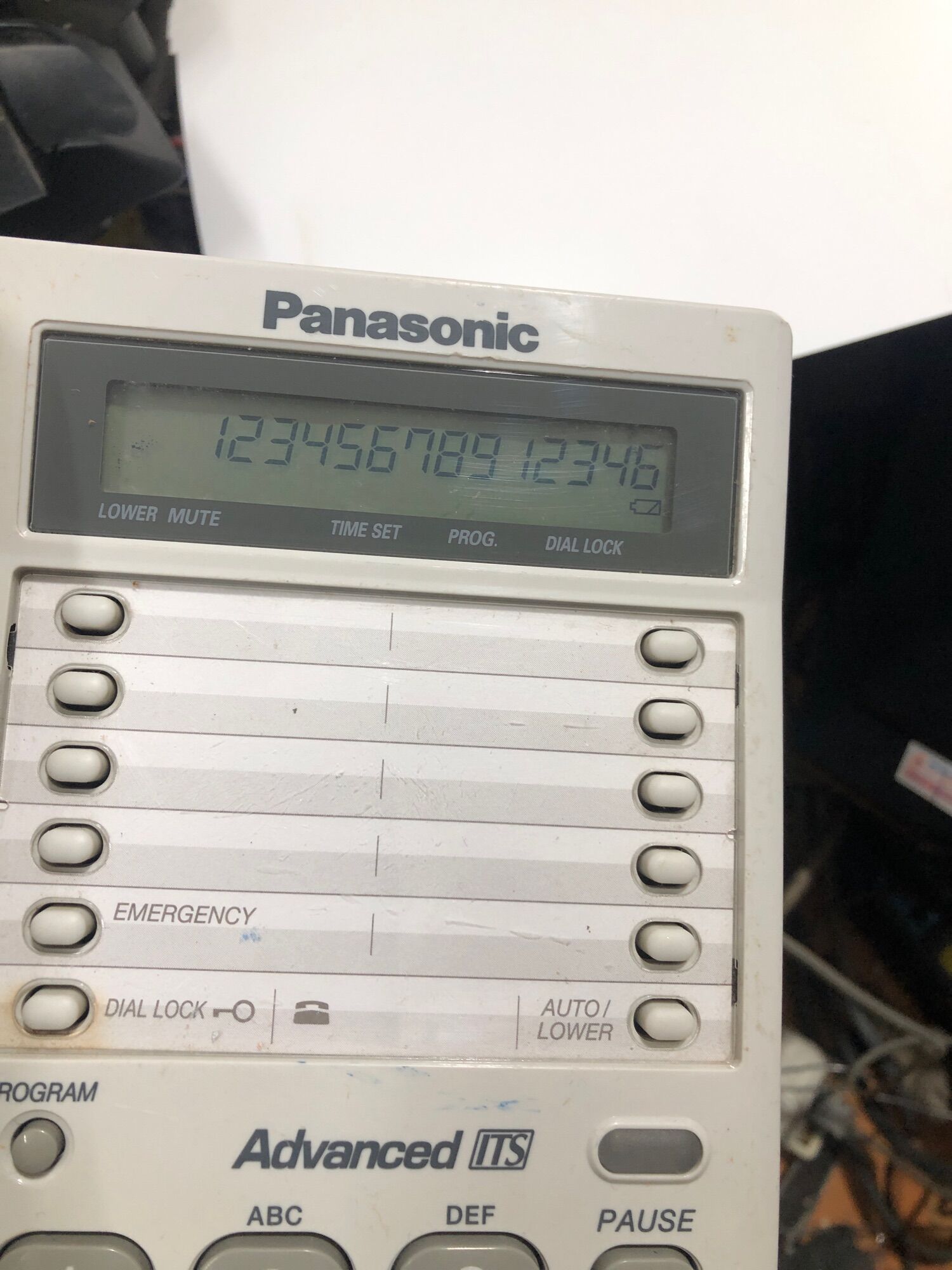 Điện thoại bàn Panasonic KX-T2375