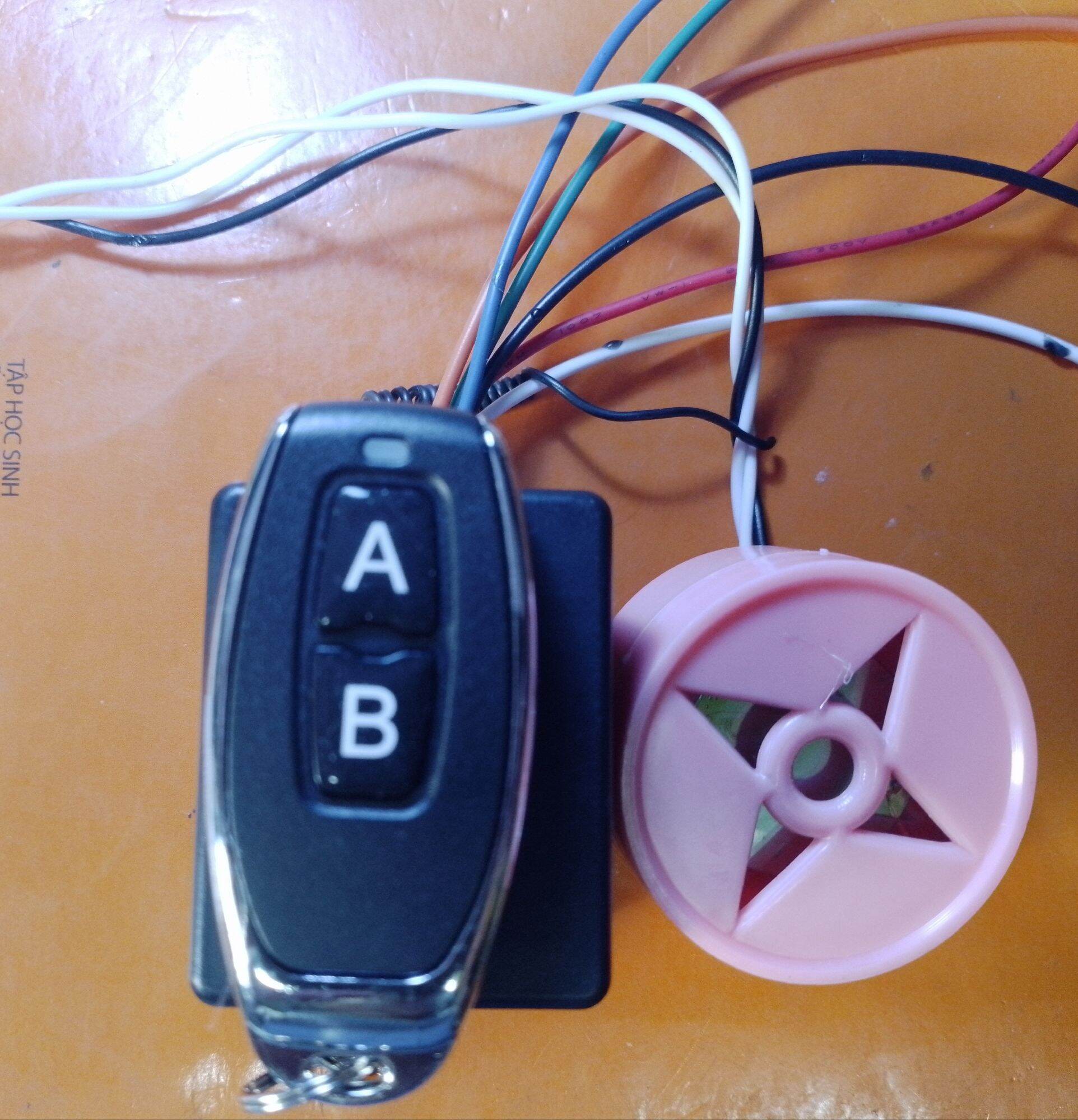 Tìm xe trong bãi, remote 2 nút, 2 chế độ